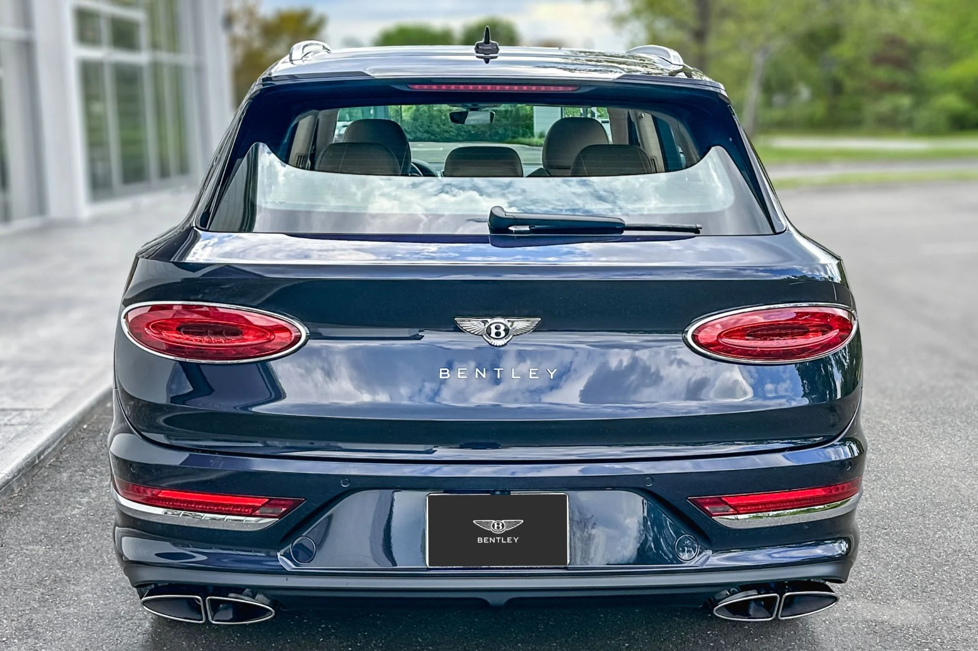 mph021_3883114267_New_2026_Bentley_Bentayga_1779111401_27918d36c9