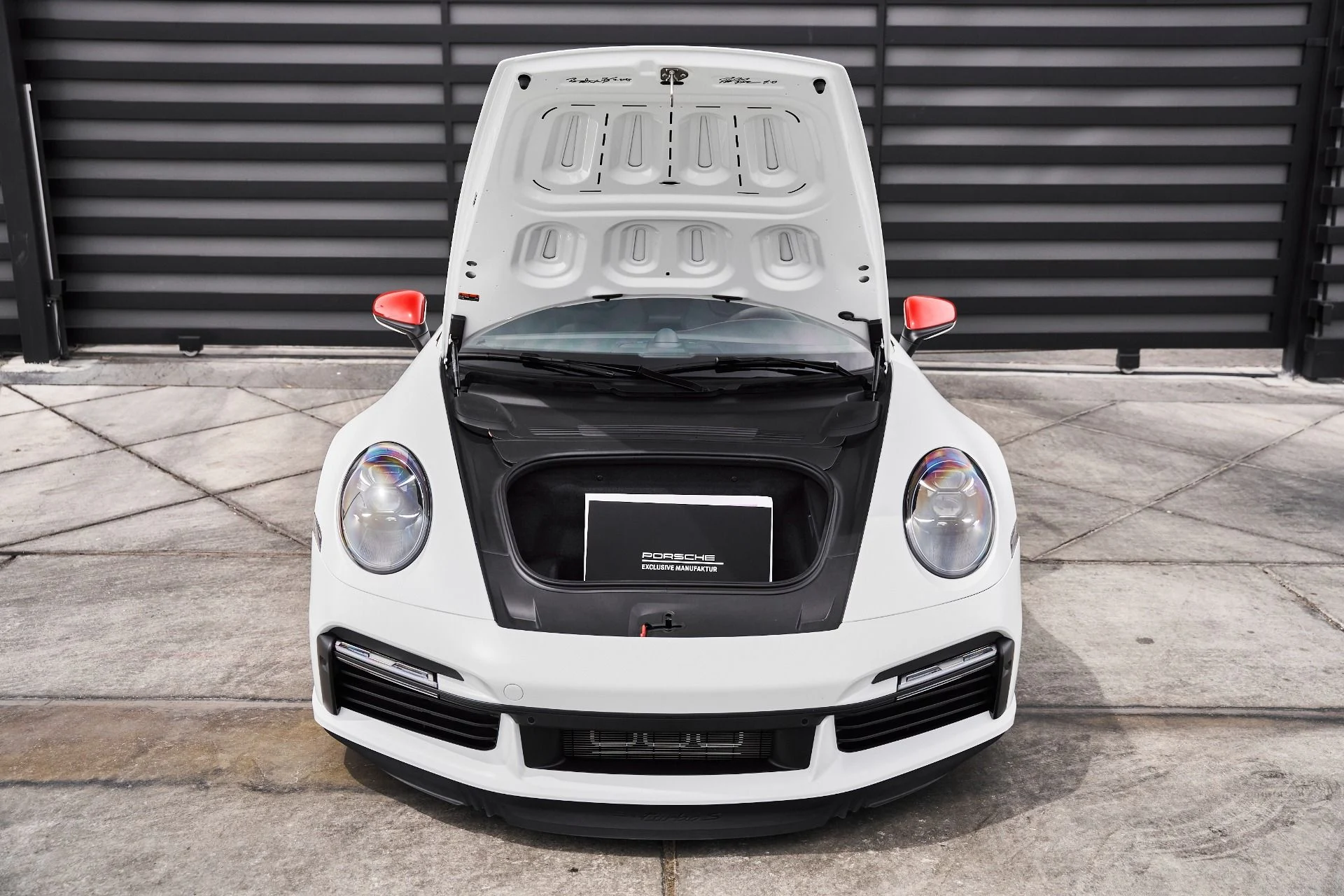 mph021_3894613639_Used_2024_Porsche_911_Turbo_S_1776446275_e01fe3f008