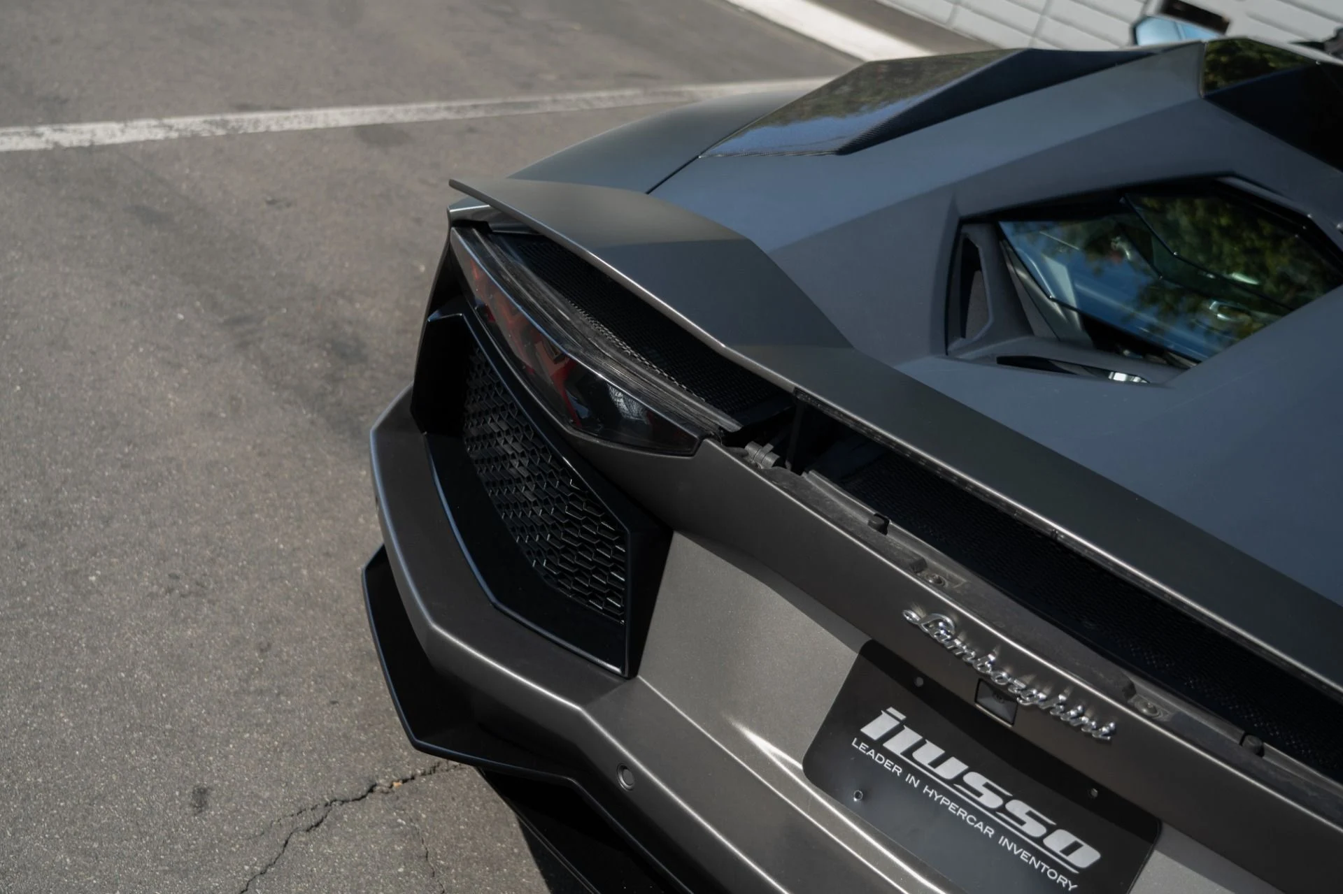 mph021_3907559403_Used_2015_Lamborghini_Aventador_LP_700_4_1765325757_d81ebf21c3