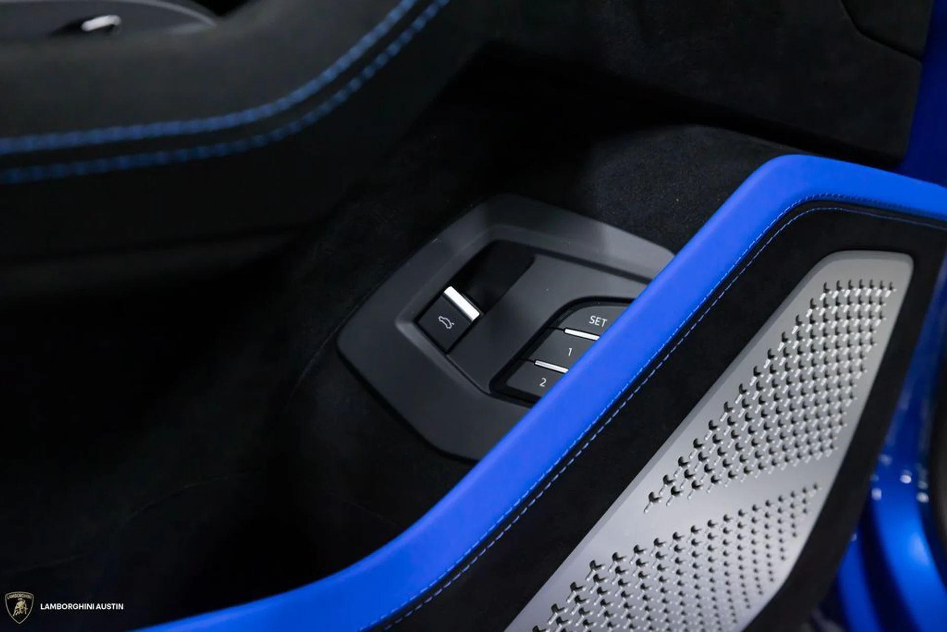 mph021_3913484250_c4444be4d1655aff539756b305c94e1ax_ce5b1f4780