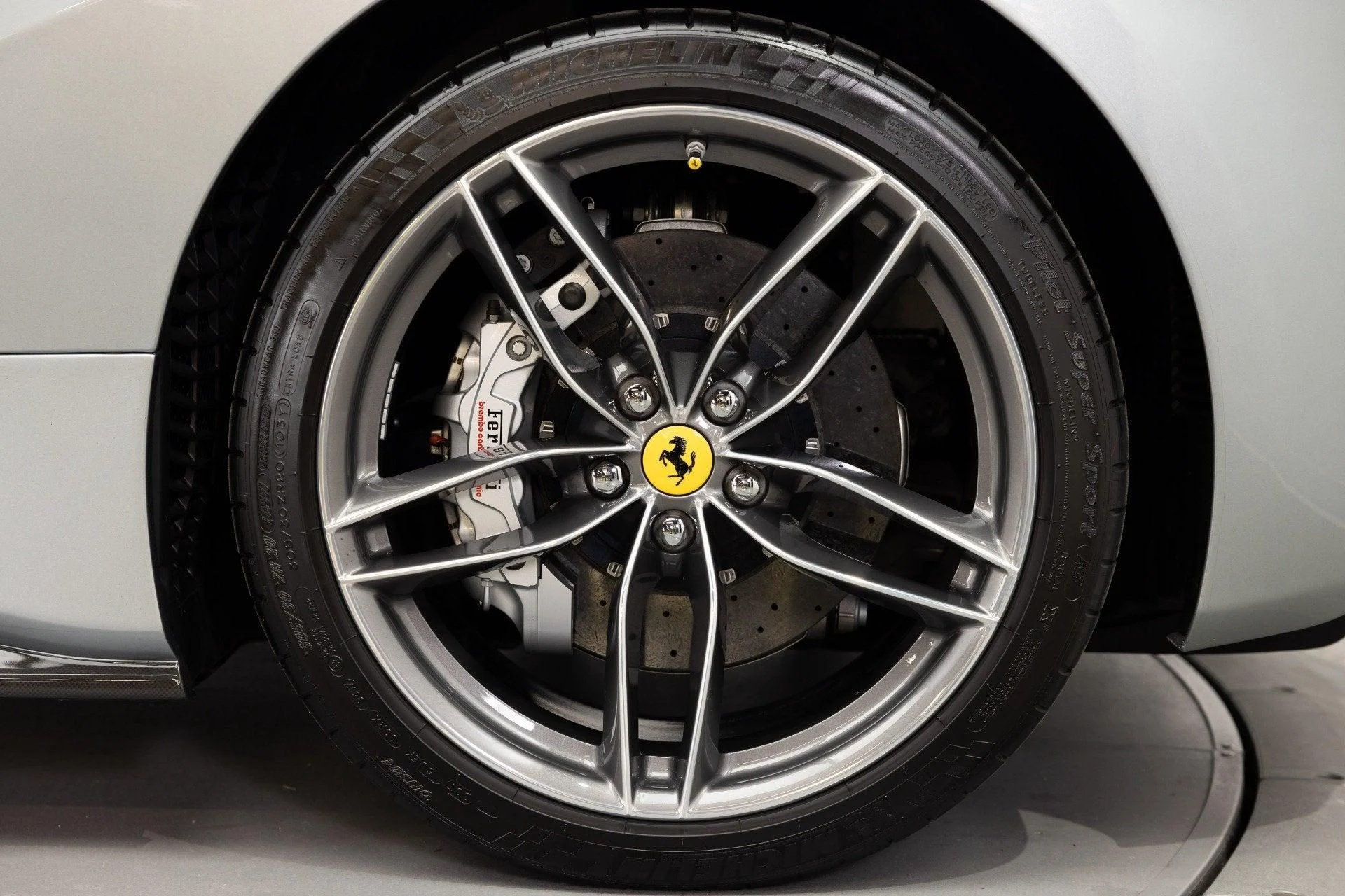 mph021_3915999079_Used_2017_Ferrari_488_Spider_1784891674_c05da83558