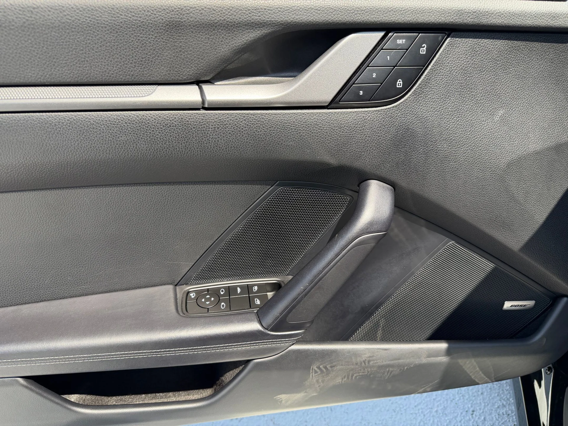 mph021_3916523848_7a2b9ef83050716f774581ae8a2e6613x_6416e46584