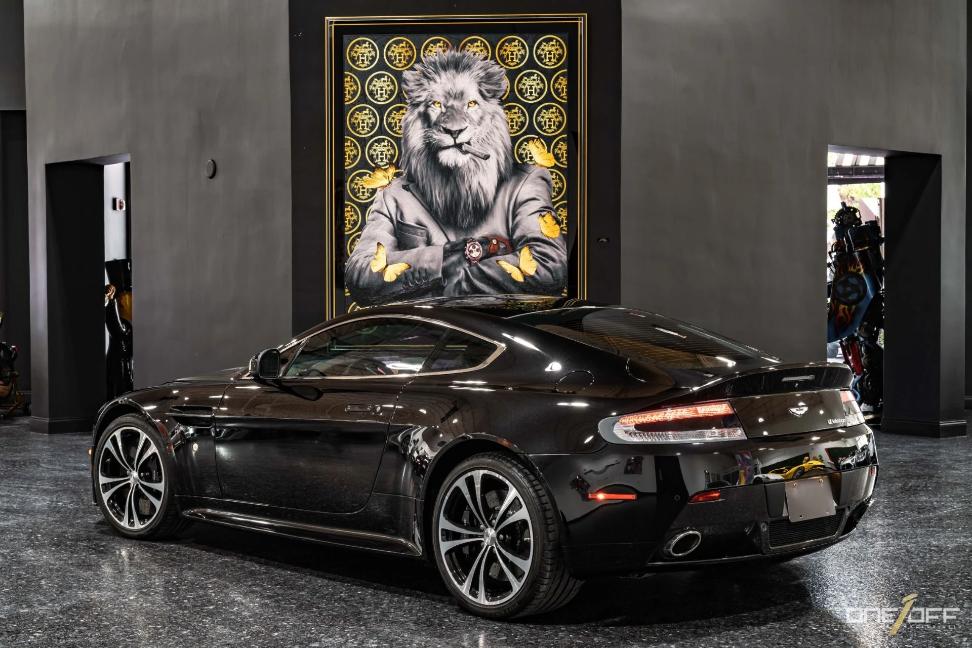 mph021_3920227330_Used_2011_Aston_Martin_V12_Vantage_Carbon_Black_6_Speed_in_Immaculate_Condition_1756349737_728651906d