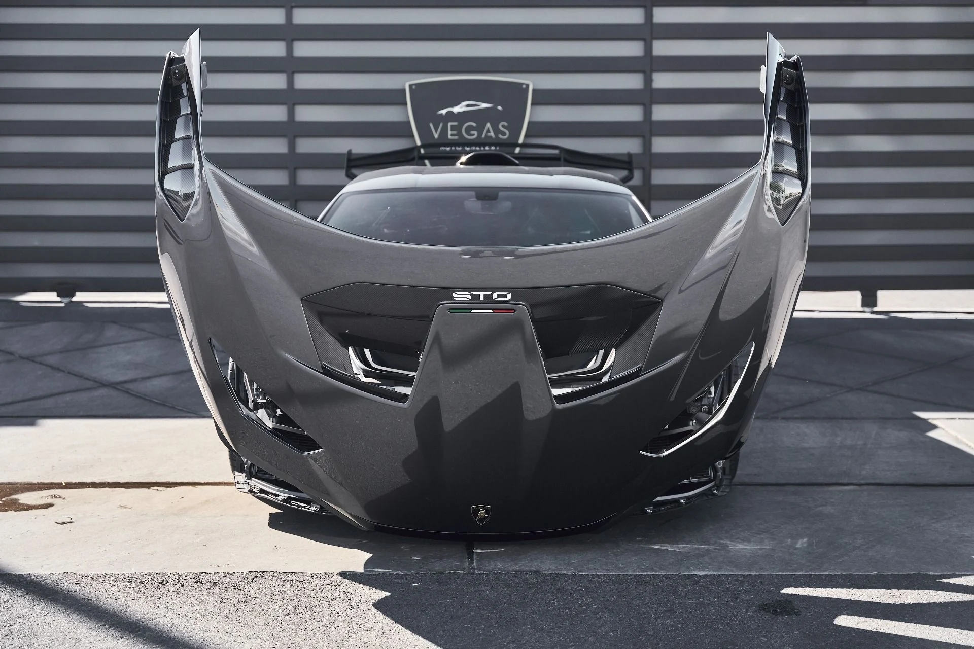 mph021_3920531994_Used_2023_Lamborghini_Huracan_STO_Base_1771381279_df30e33b2c