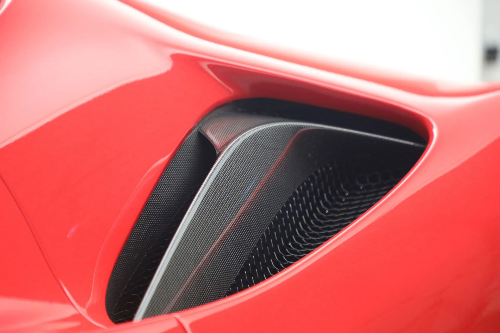 mph021_3920870293_Used_2023_Ferrari_SF_90_Stradale_1790624434_cdf4fa67a1