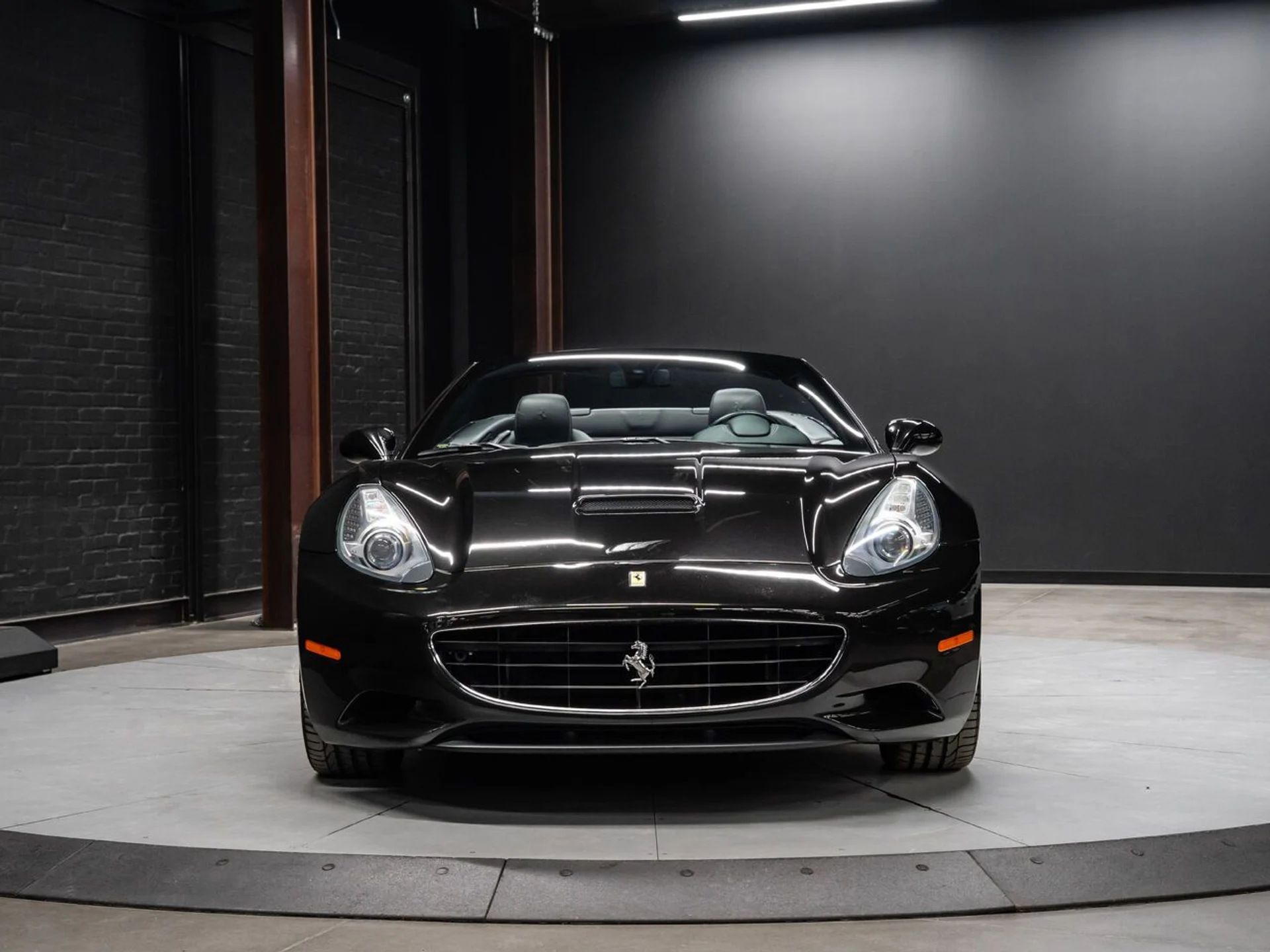 mph021_3923404267_ferrari_california_2011_316b7af738