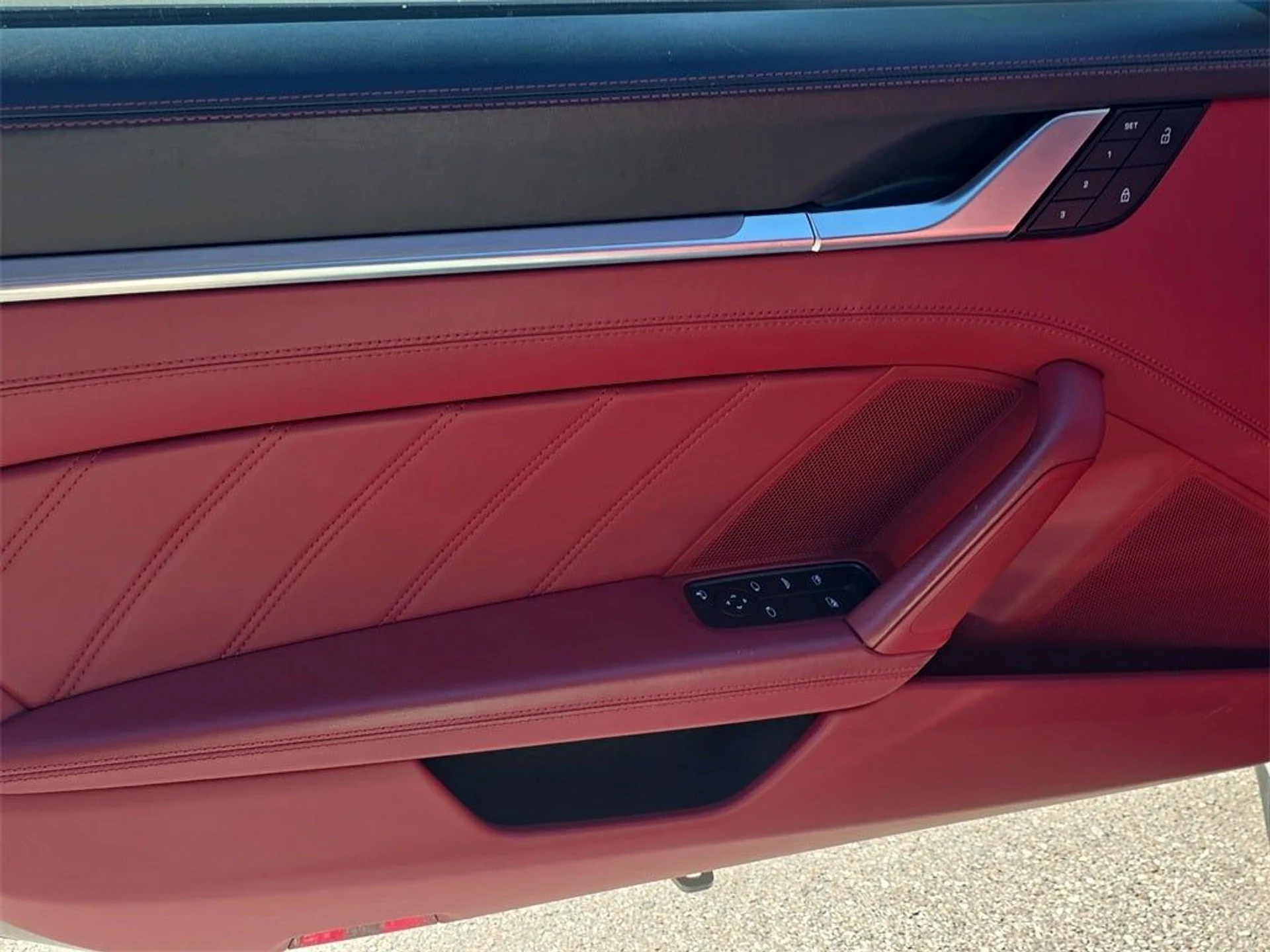 mph021_3927171160_22_276730f198