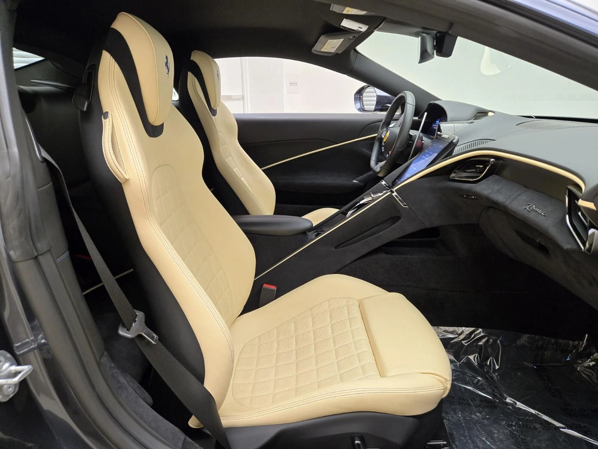 mph021_3936655323_Used_2021_Ferrari_Roma_1770273923_23da0daf81