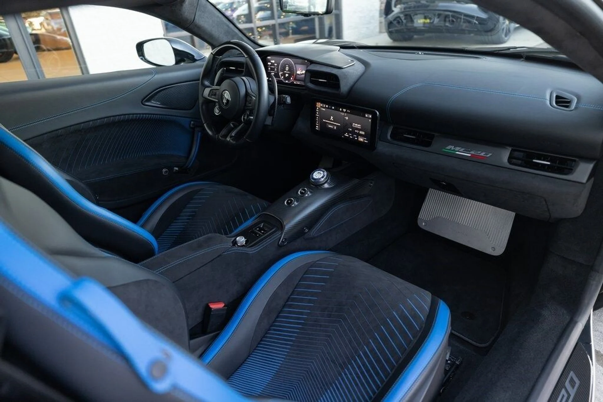 mph021_3962551545_0462bfa975b3d32e2ed8442924b5fe05x_0ddb61a742