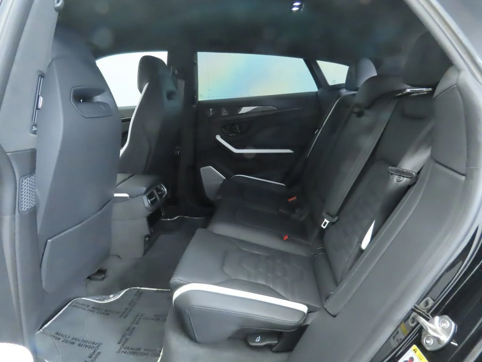 mph021_3963286560_used_2025_lamborghini_urus_seawd_8119_22939626_22_1024_d1f0e71cab