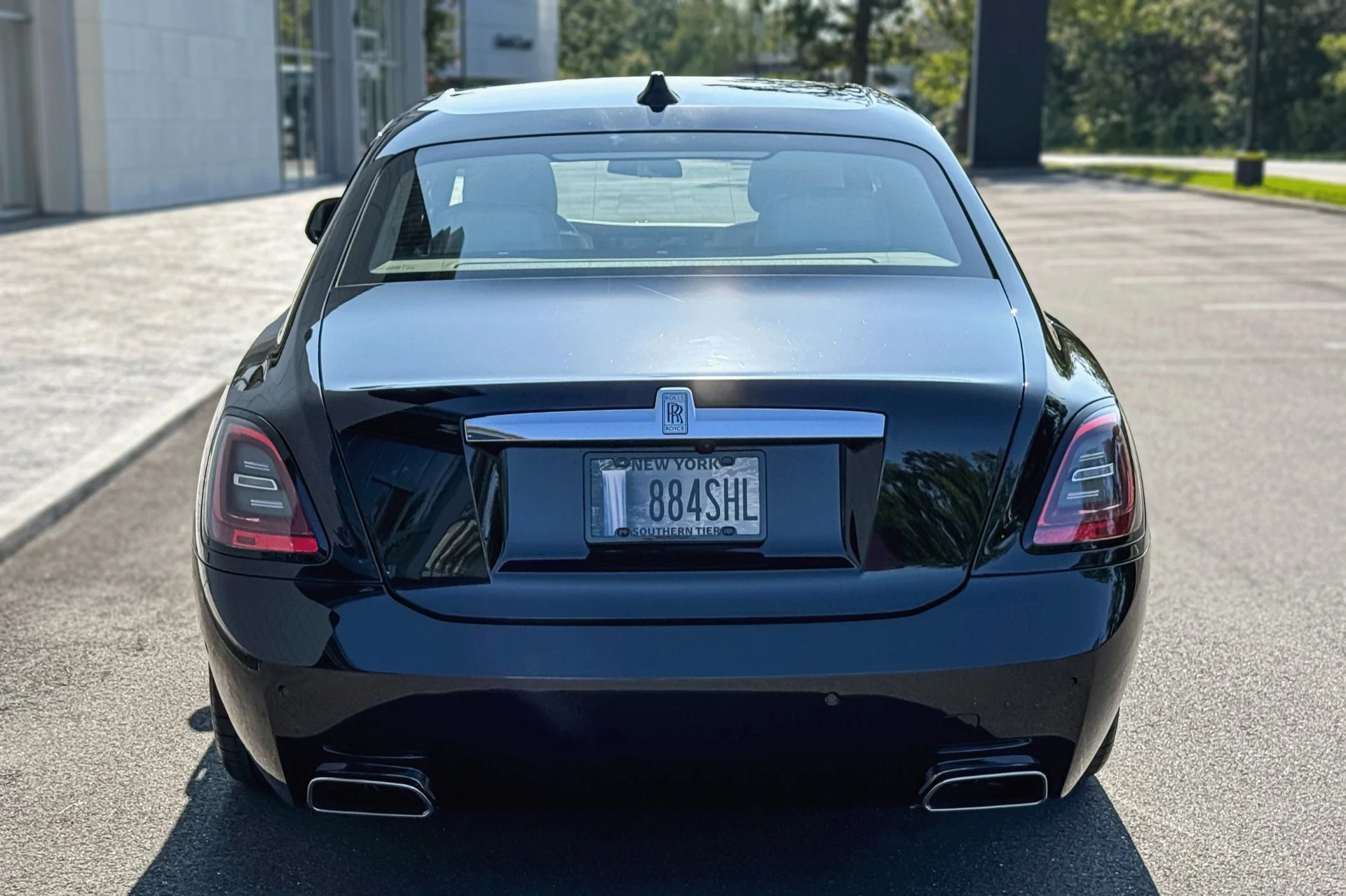 mph021_396753434_Used_2021_Rolls_Royce_Ghost_1755072404_a3f51a4df7