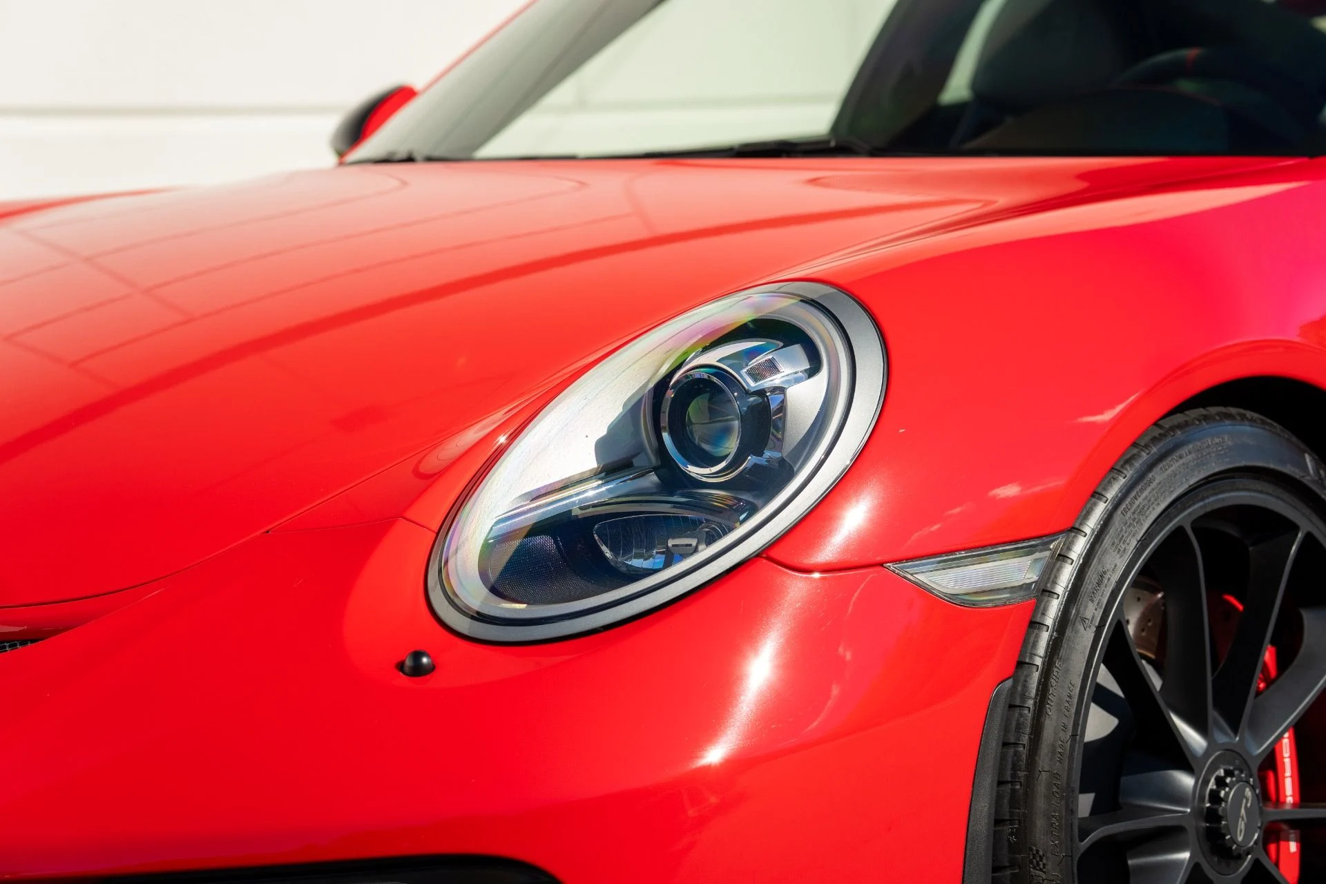 mph021_3972200315_Used_2018_Porsche_911_GT_3_1755032810_9e9228eb37