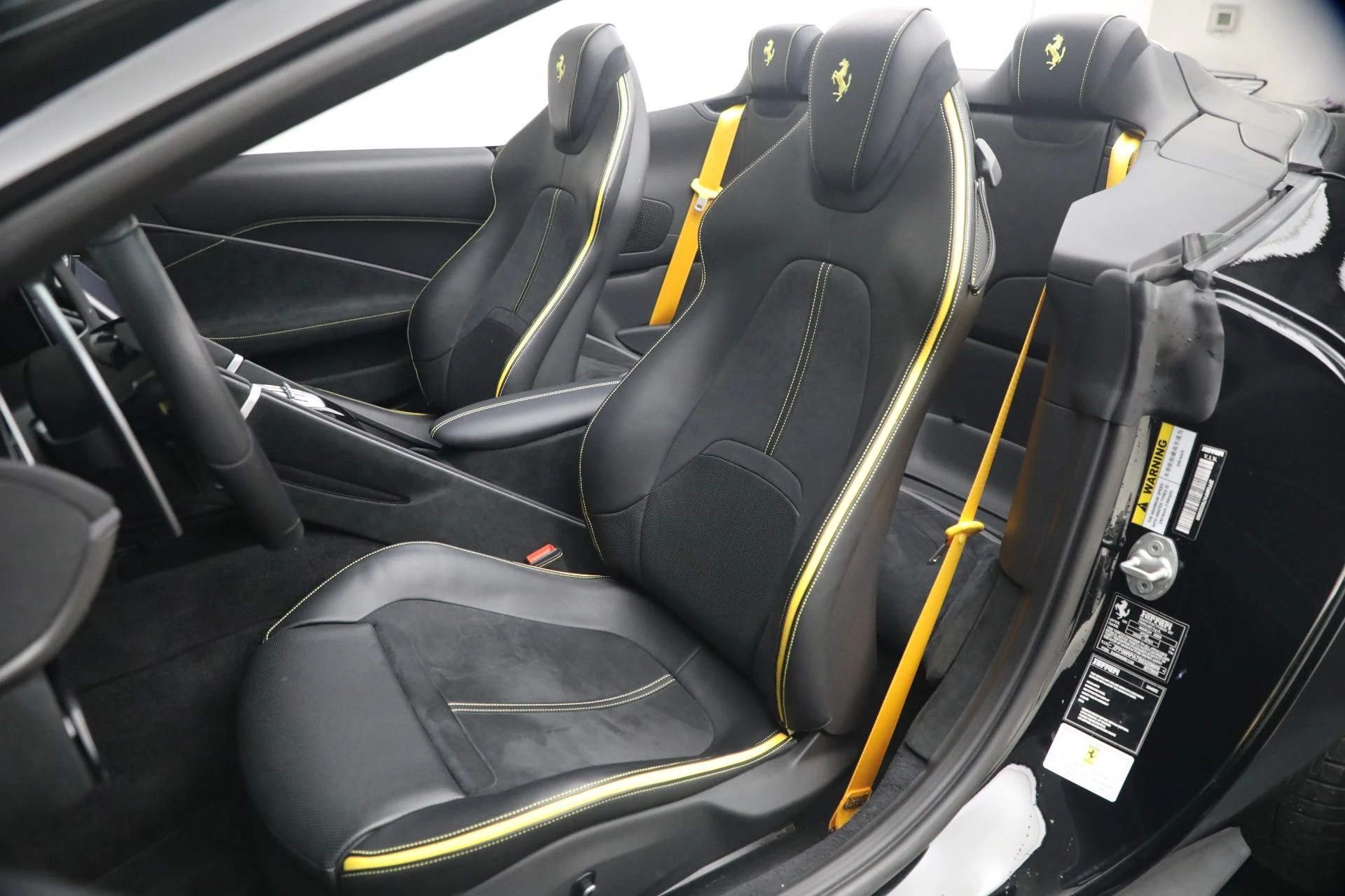 mph021_3992044329_Used_2025_Ferrari_Roma_Spider_1772825700_46f5187926