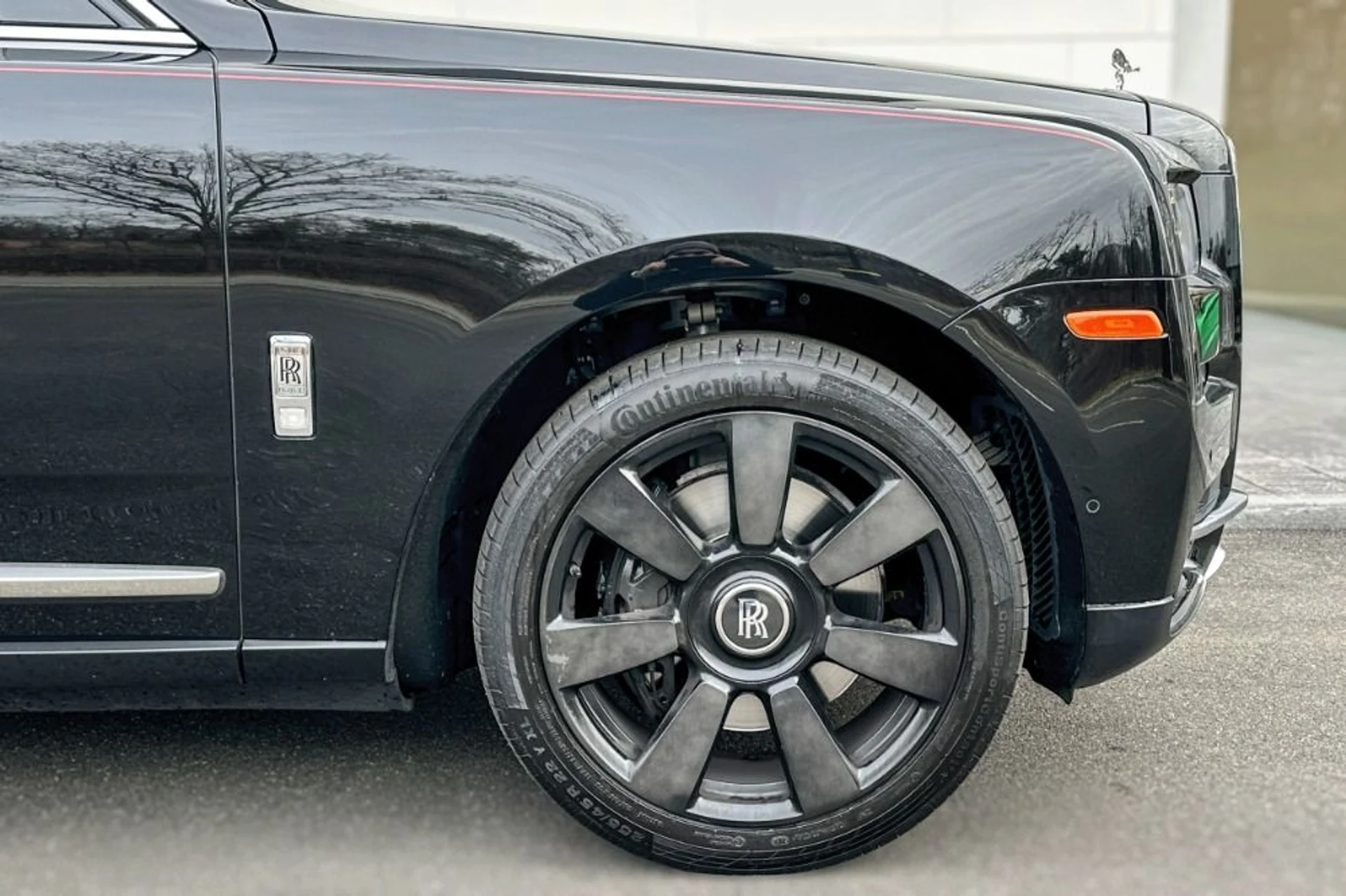 mph021_3996571643_Used_2020_Rolls_Royce_Cullinan_1768571704_0a9f67c958