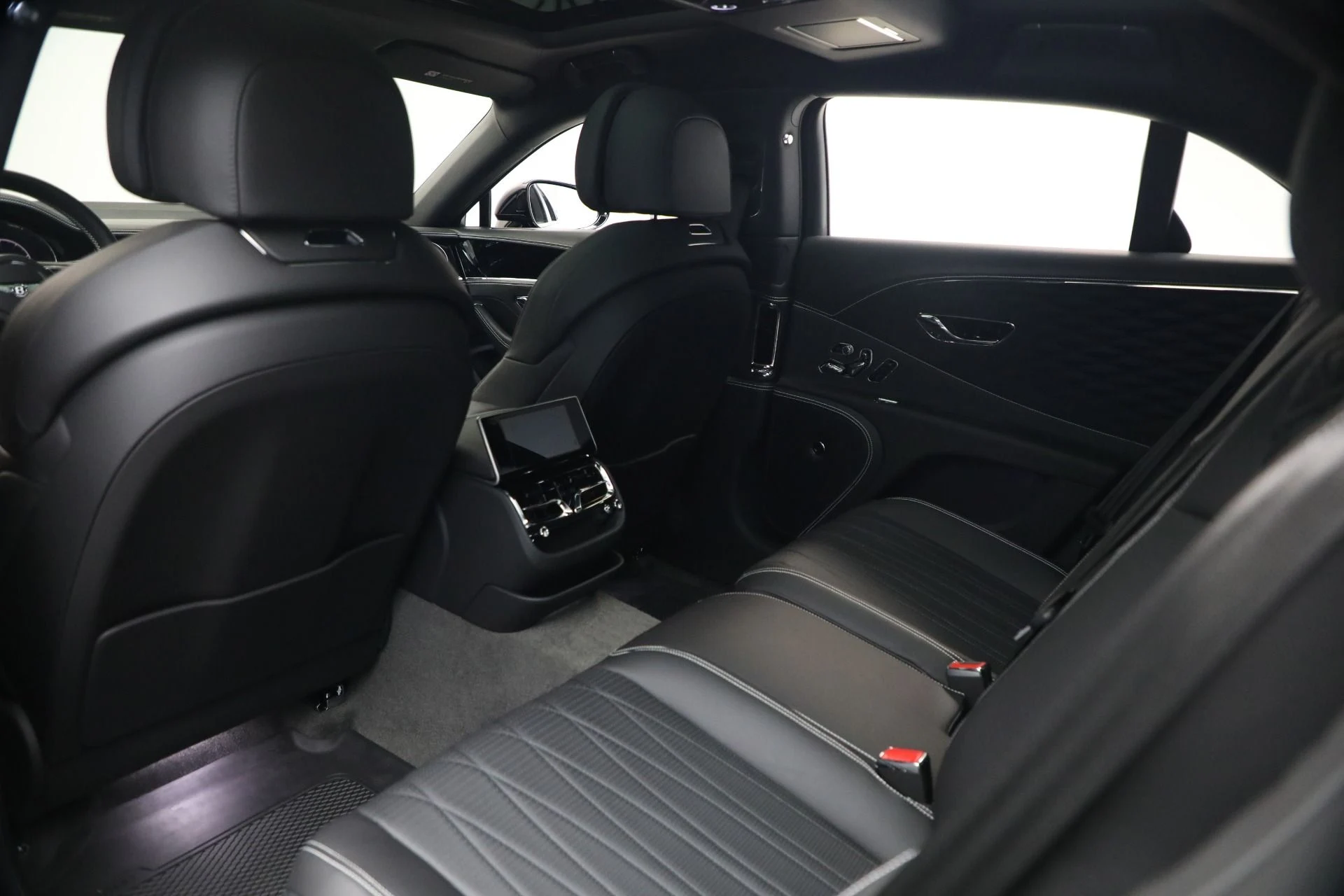 mph021_3998753086_Used_2022_Bentley_Flying_Spur_W12_1787352541_e89bdd3041