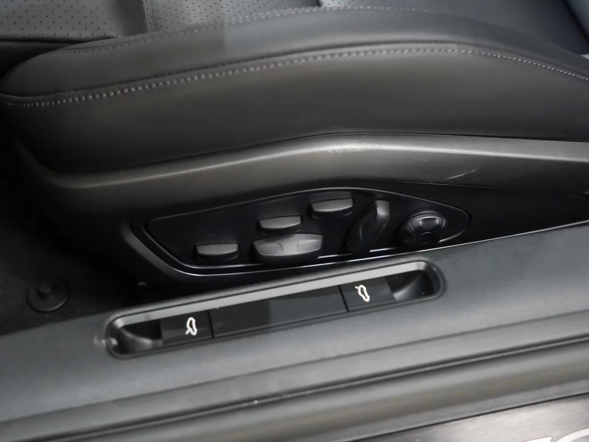 mph021_3999636438_2t_Uehdm_D_Zr_C_Ij_QK_Dy_Ty3n_Y_Ovn_To_583dc3b81f