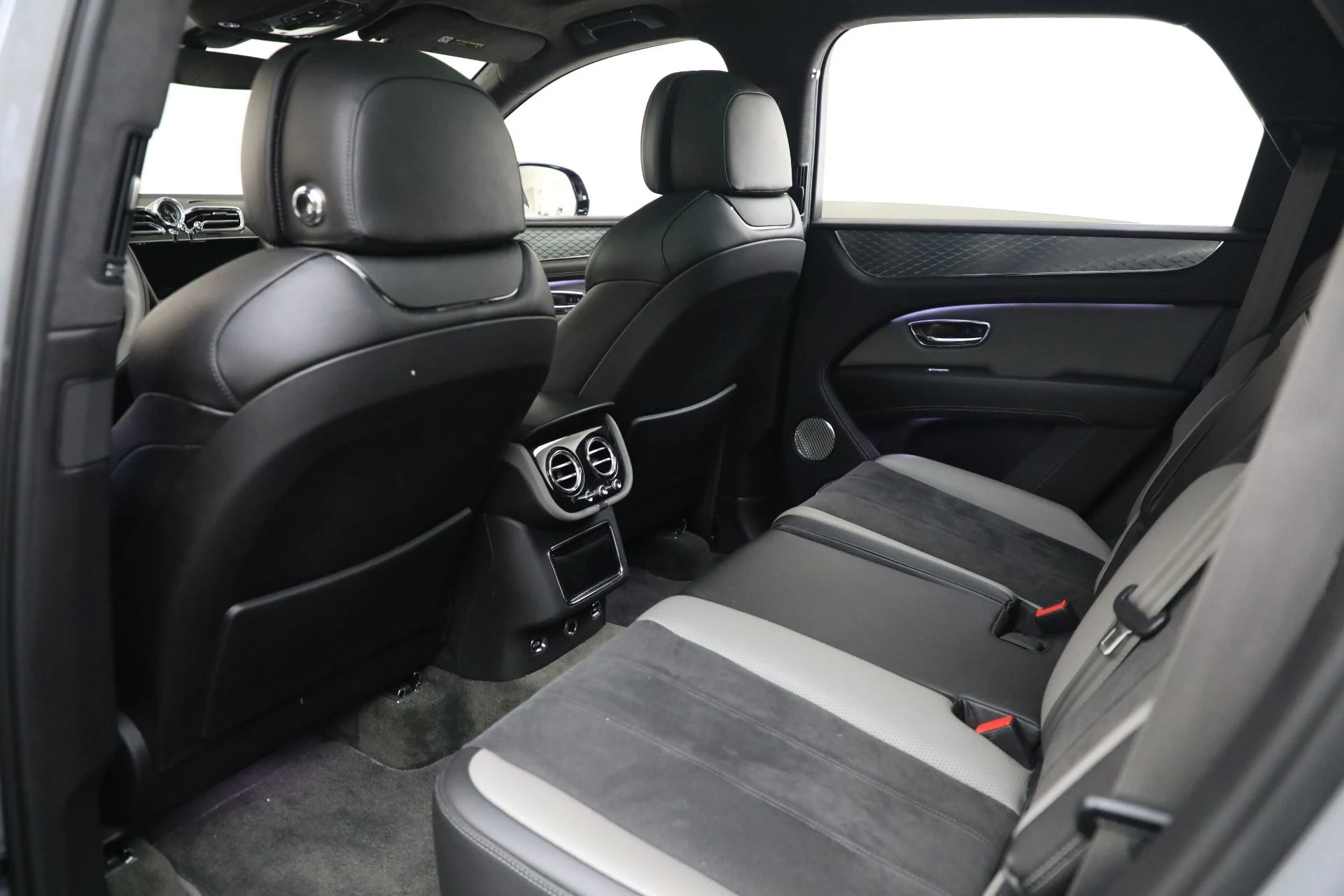 mph021_4001154318_Used_2022_Bentley_Bentayga_S_V8_7231553472