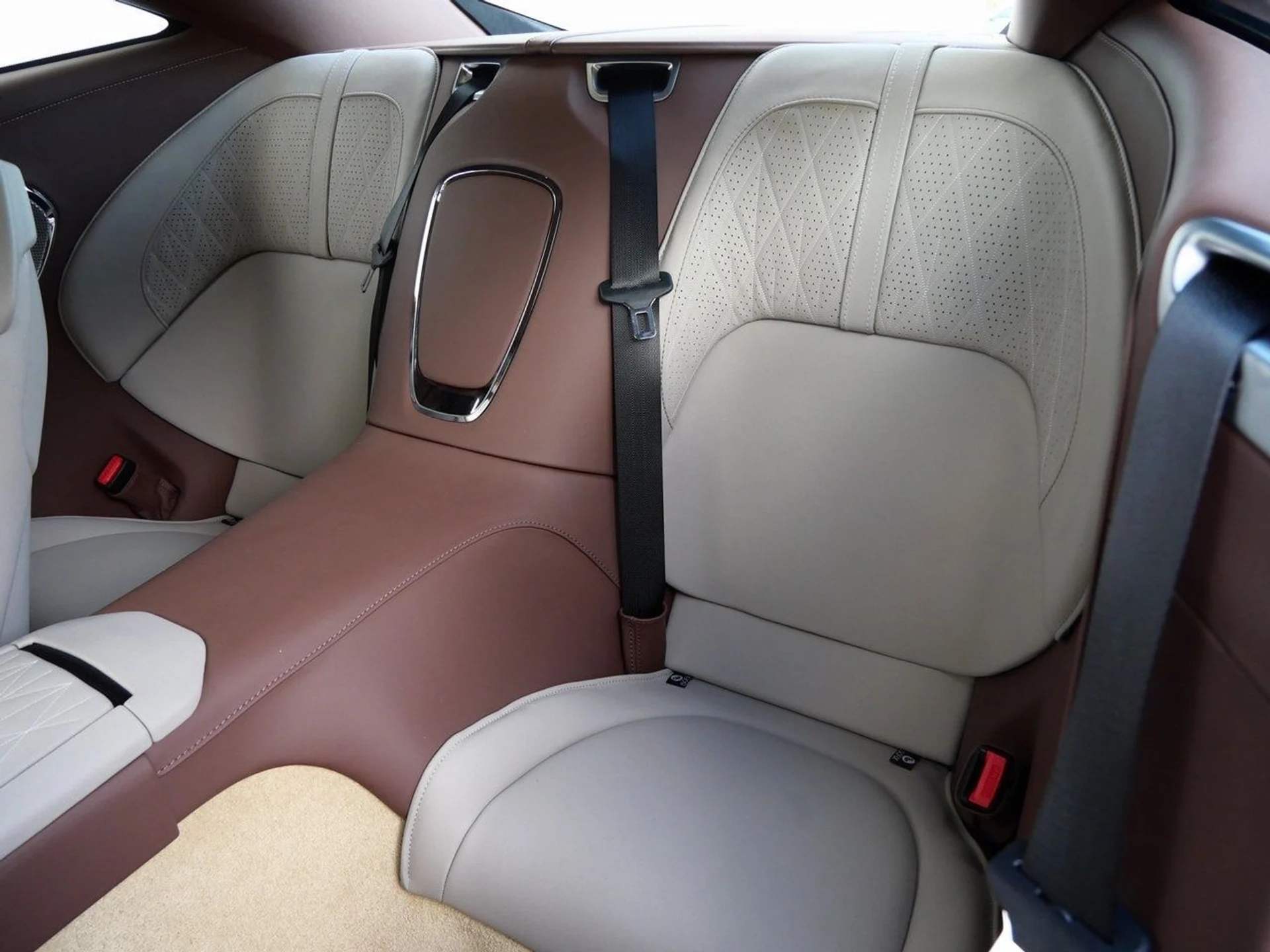 mph021_4003062139_9369c07e353b21358530839ba3a4525cx_7fb81c0ea5