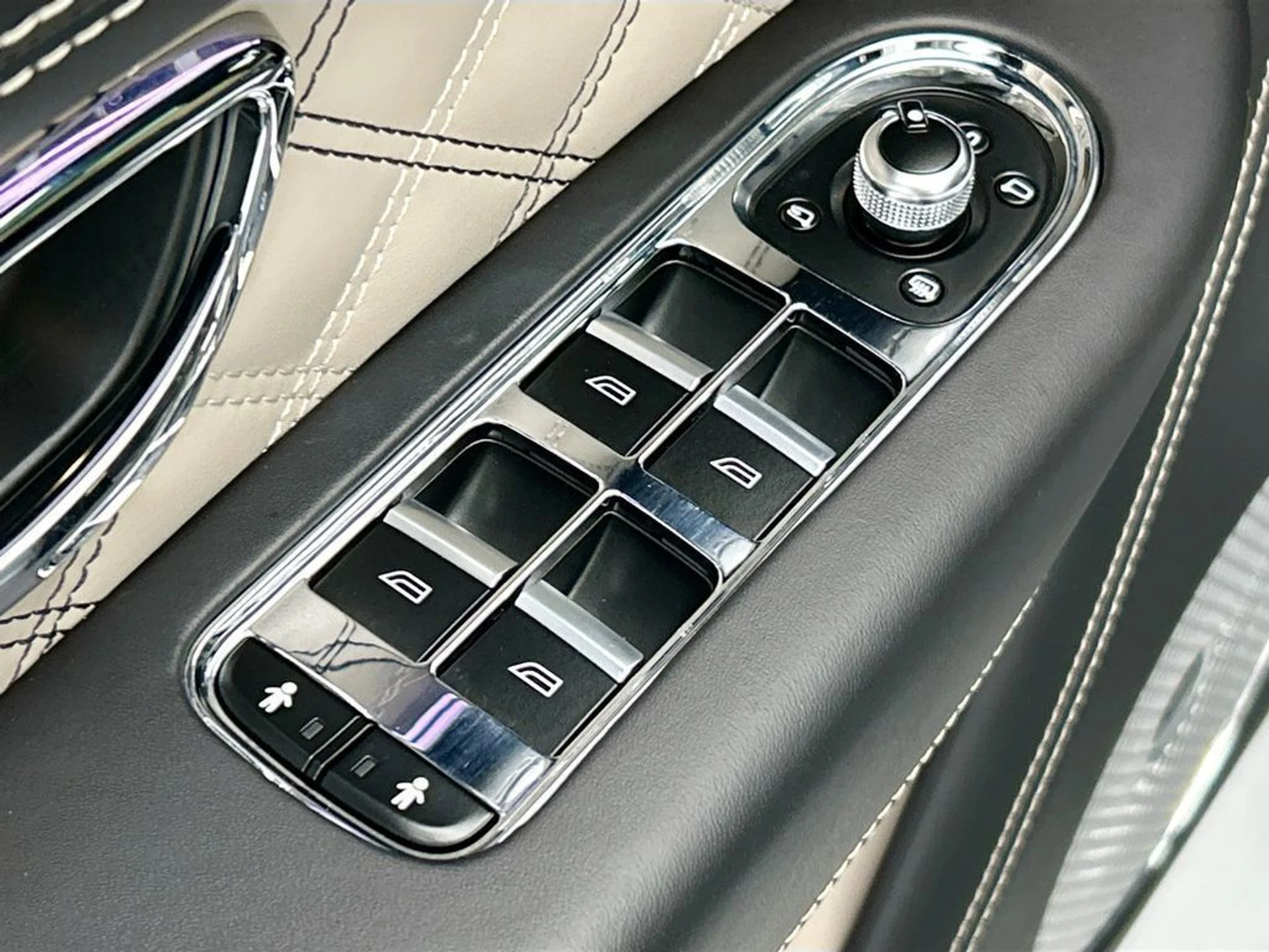 mph021_4003138440_used_2021_bentley_bentayga_v8awd_8119_23037216_22_1024_366bc0103f
