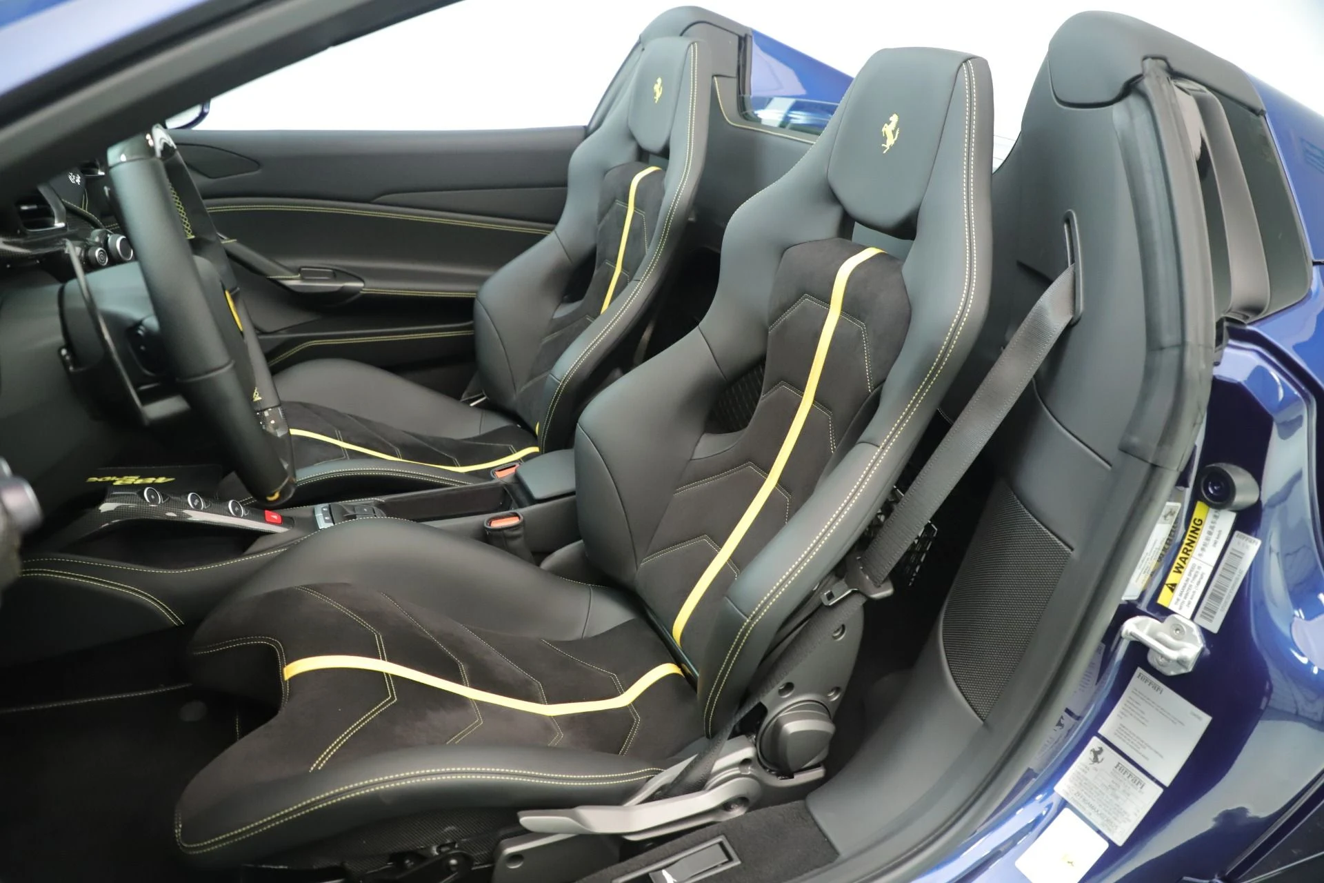 mph021_4008461487_Used_2018_Ferrari_488_Spider_1777144880_de6948be2c