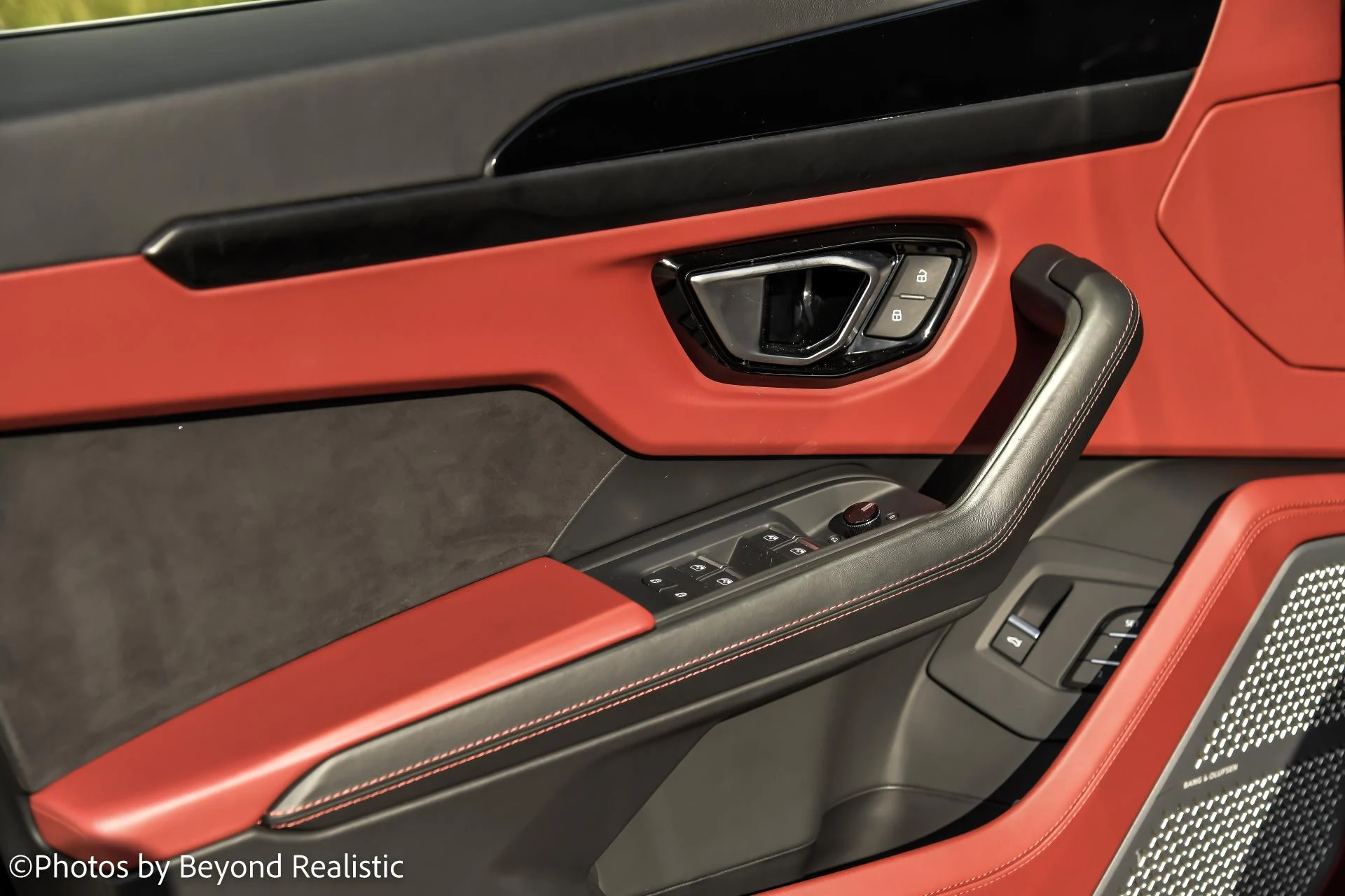 mph021_4024421436_Used_2021_Lamborghini_Urus_1756800642_9d40c1787b