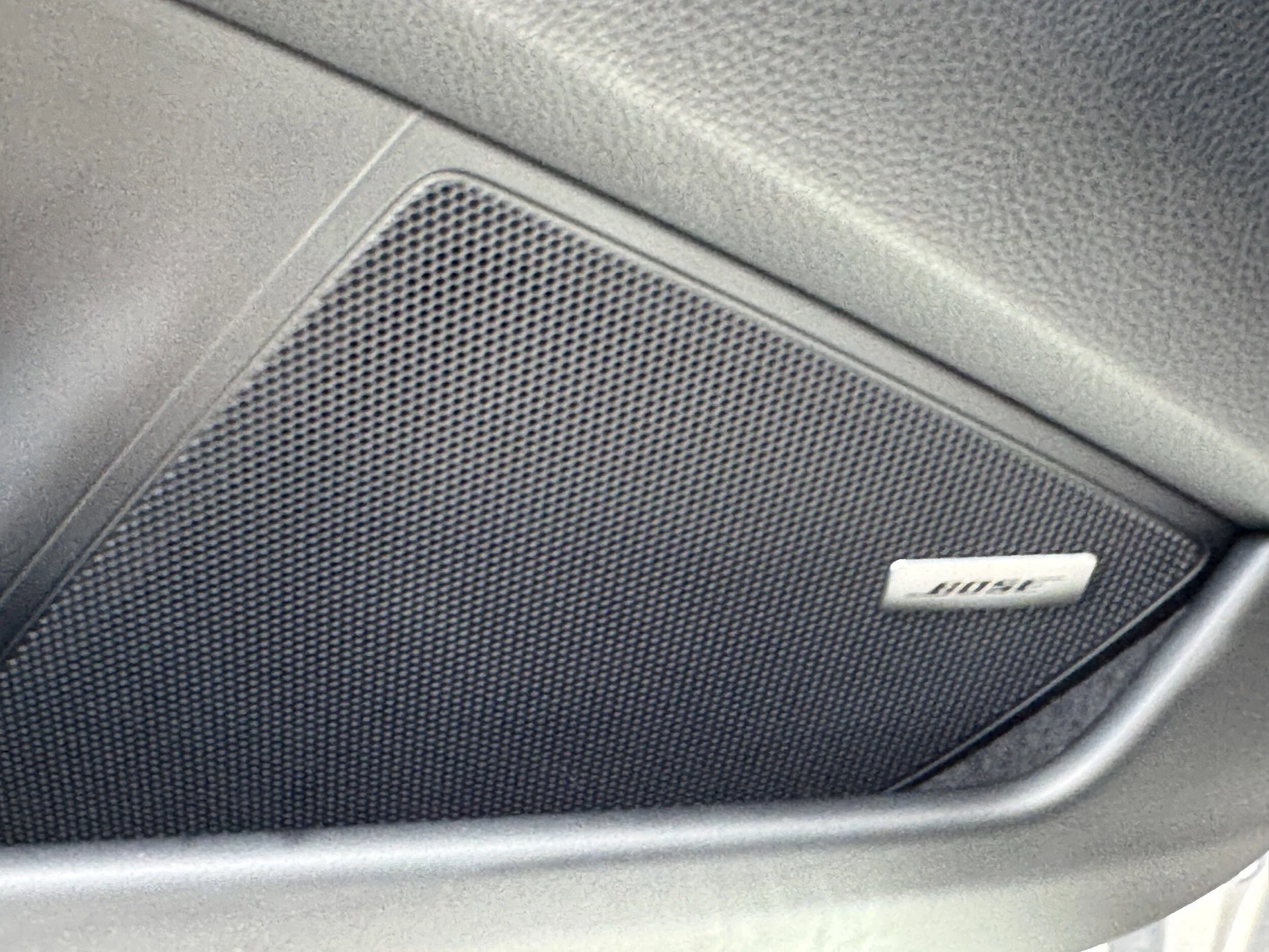 mph021_4027561551_fae838a73005c9139556a811bd12d2a0x_c51a2813ed