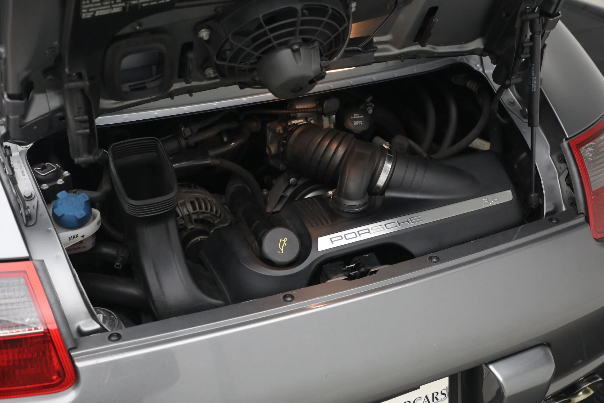 mph021_4035524526_Used_2008_Porsche_911_Carrera_4_1765923894_8d9389f251