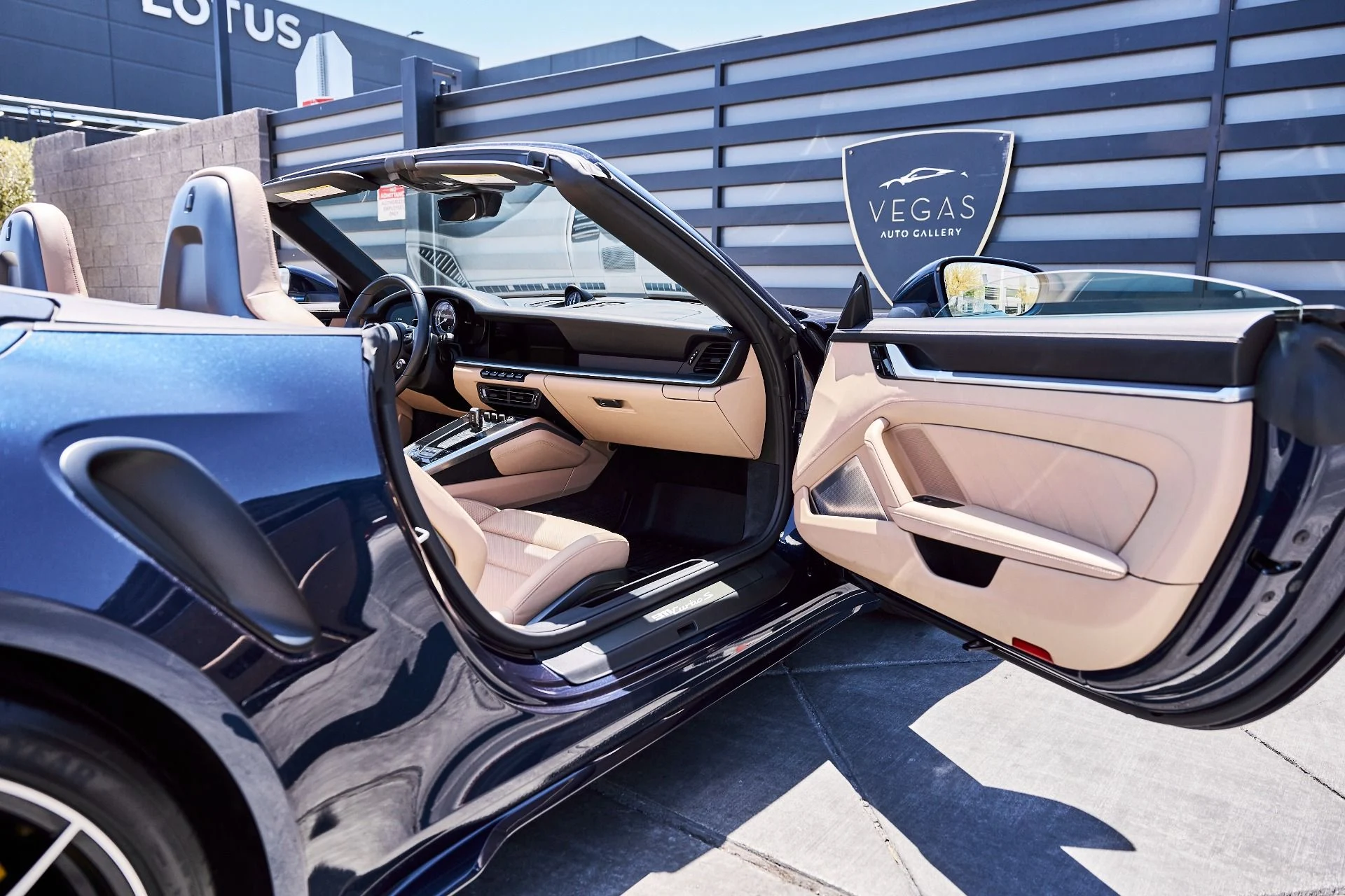 mph021_4047892041_Used_2021_Porsche_911_Turbo_S_1780084565_9c708719d2