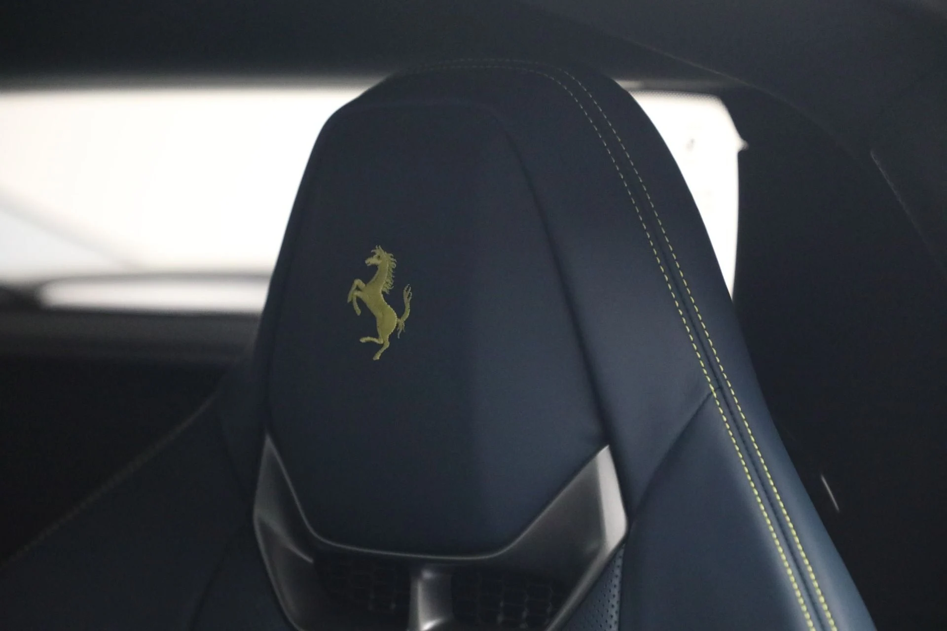 mph021_4051136027_Used_2025_Ferrari_296_GTB_1783369280_dd8e93e574
