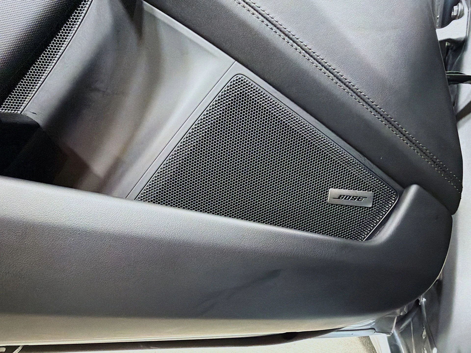 mph021_4056230159_fe861edc65bae091c2449b46a553a86e_d29b6a6d36