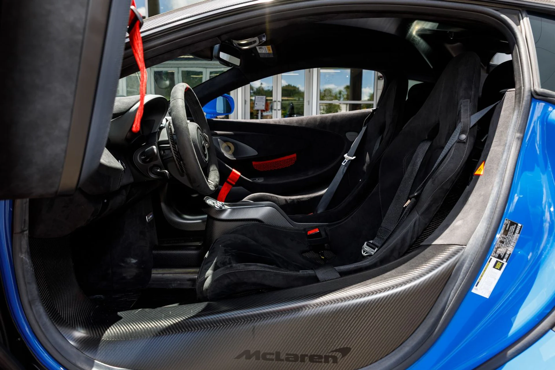 mph021_4061093439_586_p22_l_151b5f7c34