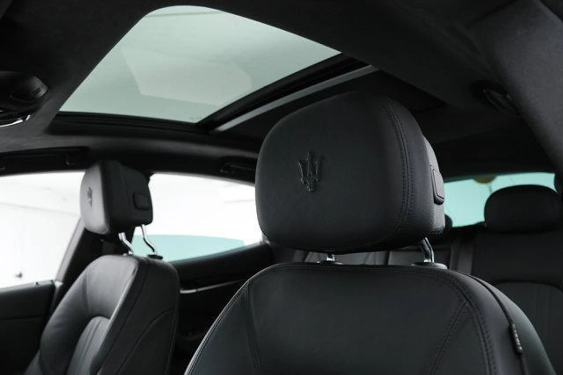 mph021_4064741359_ocf0_C3vncp_Fn_Rb_F_Td_Hbawf_J_Vh_Lo_b9cb4515f0