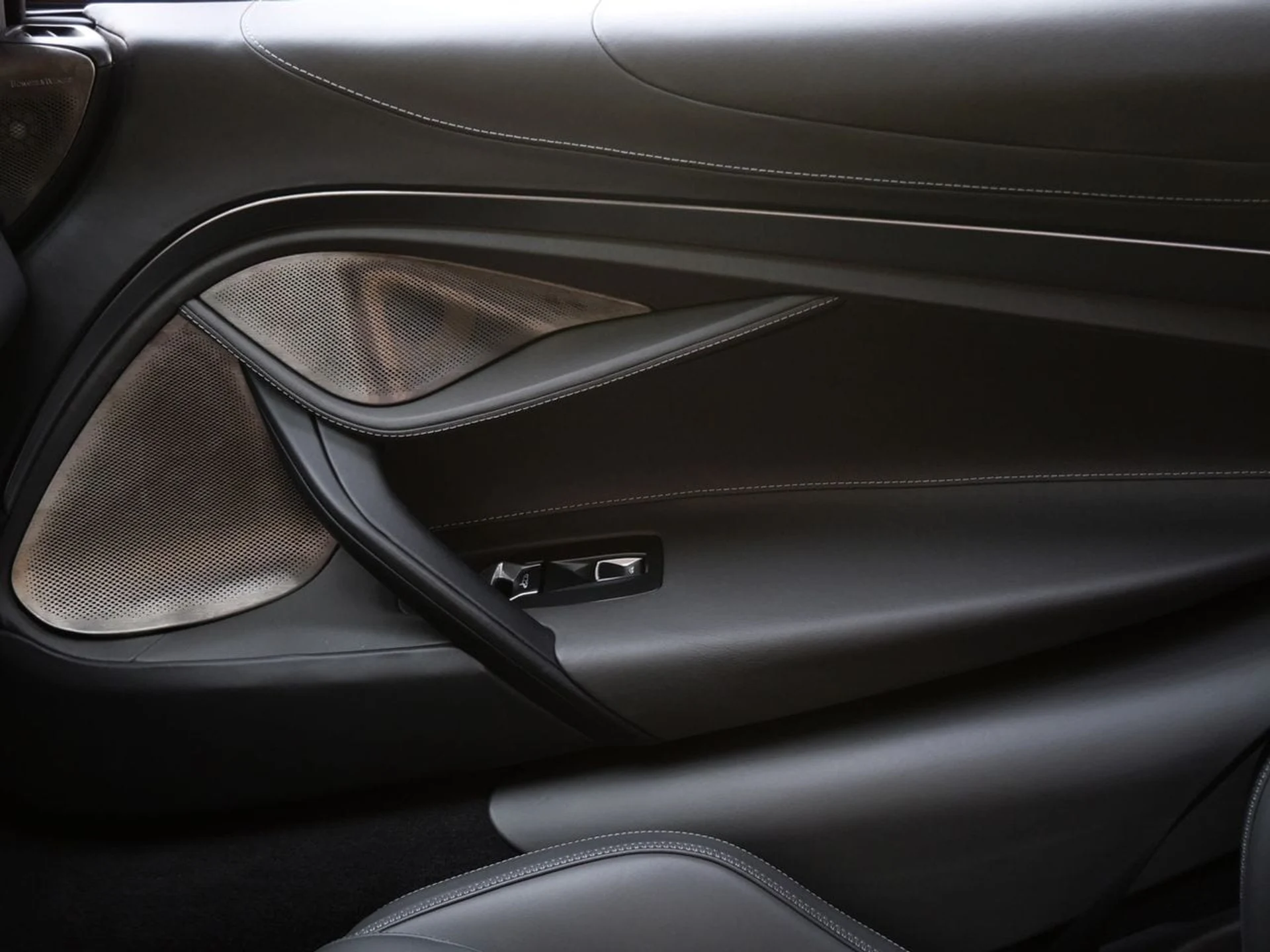 mph021_4067567701_bb92a20ca5782b9d645a4095a63cd7b1x_06320329b7