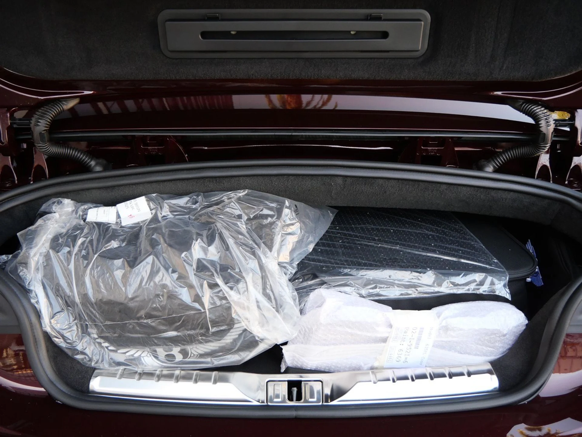 mph021_4067593811_759494bcb2446644e032711b22e87ebax_78591c83a5