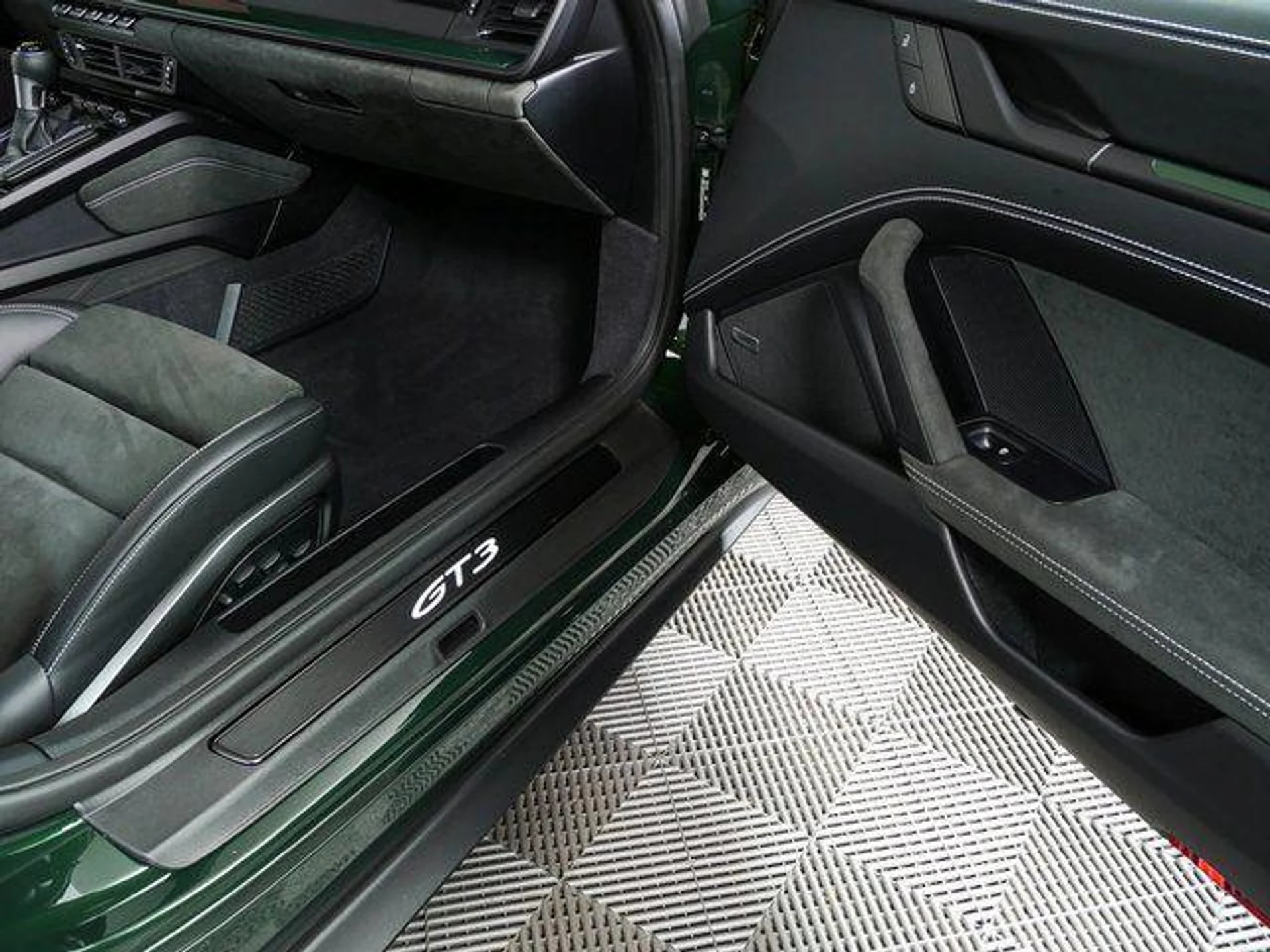 mph021_4069542255_omkgr9t_Vf_H24_R_Pzey_MI_Hk_Ttd1_GM_92f4c05928