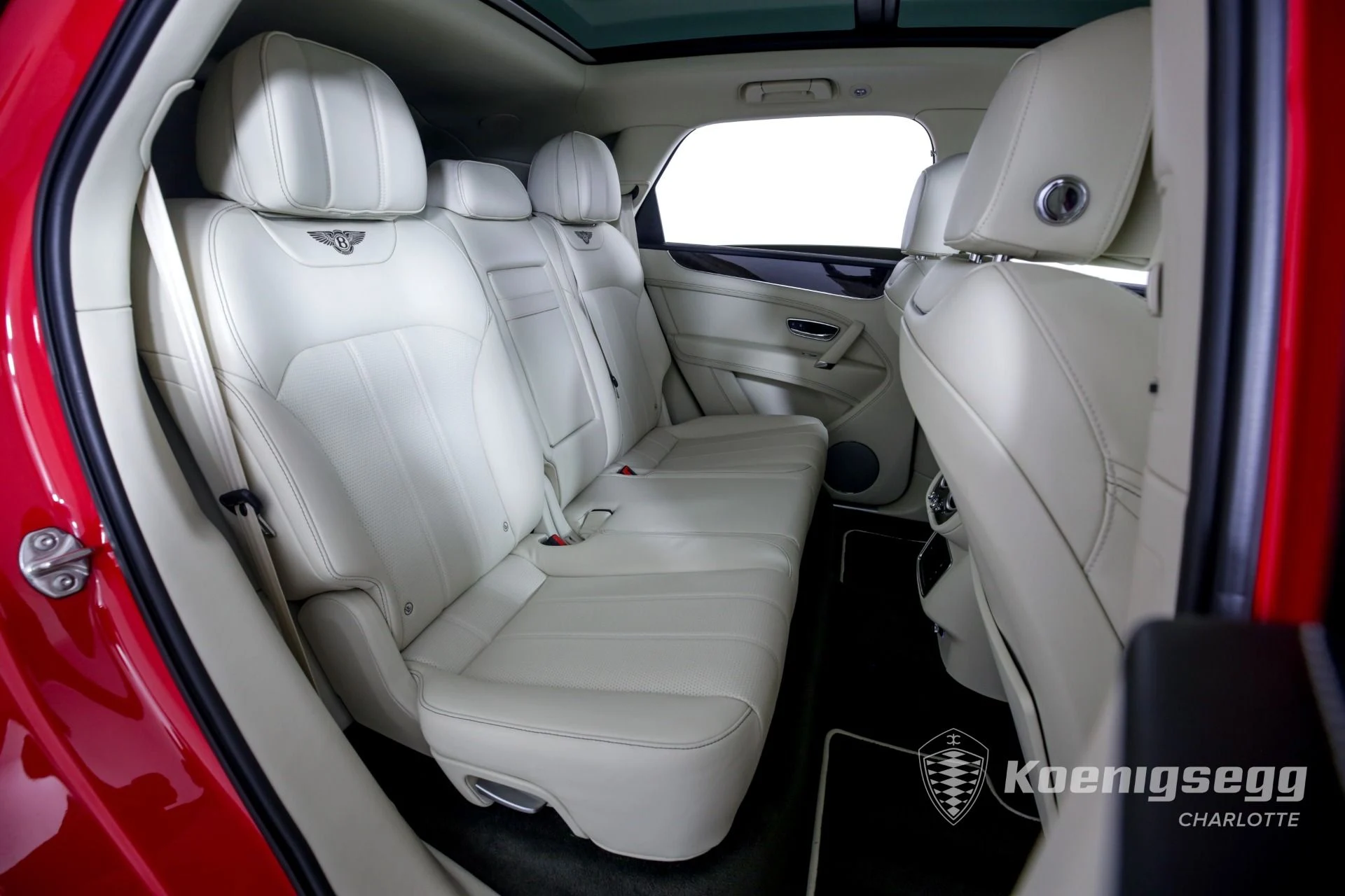 mph021_4071693865_Used_2018_Bentley_Bentayga_Onyx_Edition_1673032642_db1f81d10d