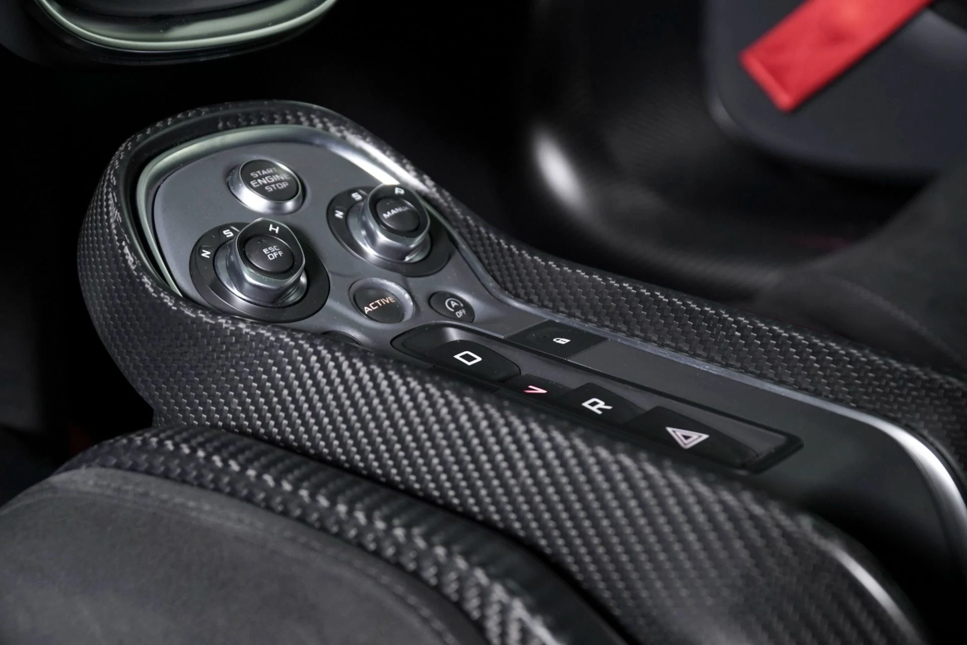 mph021_4073597734_Used_2020_Mc_Laren_620_R_1773421245_251ca31144