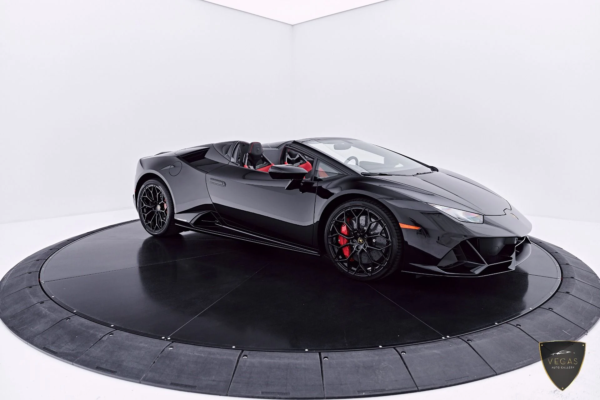 mph021_4075605377_Used_2024_Lamborghini_Huracan_EVO_Base_1783505083_0a1a88c6b6