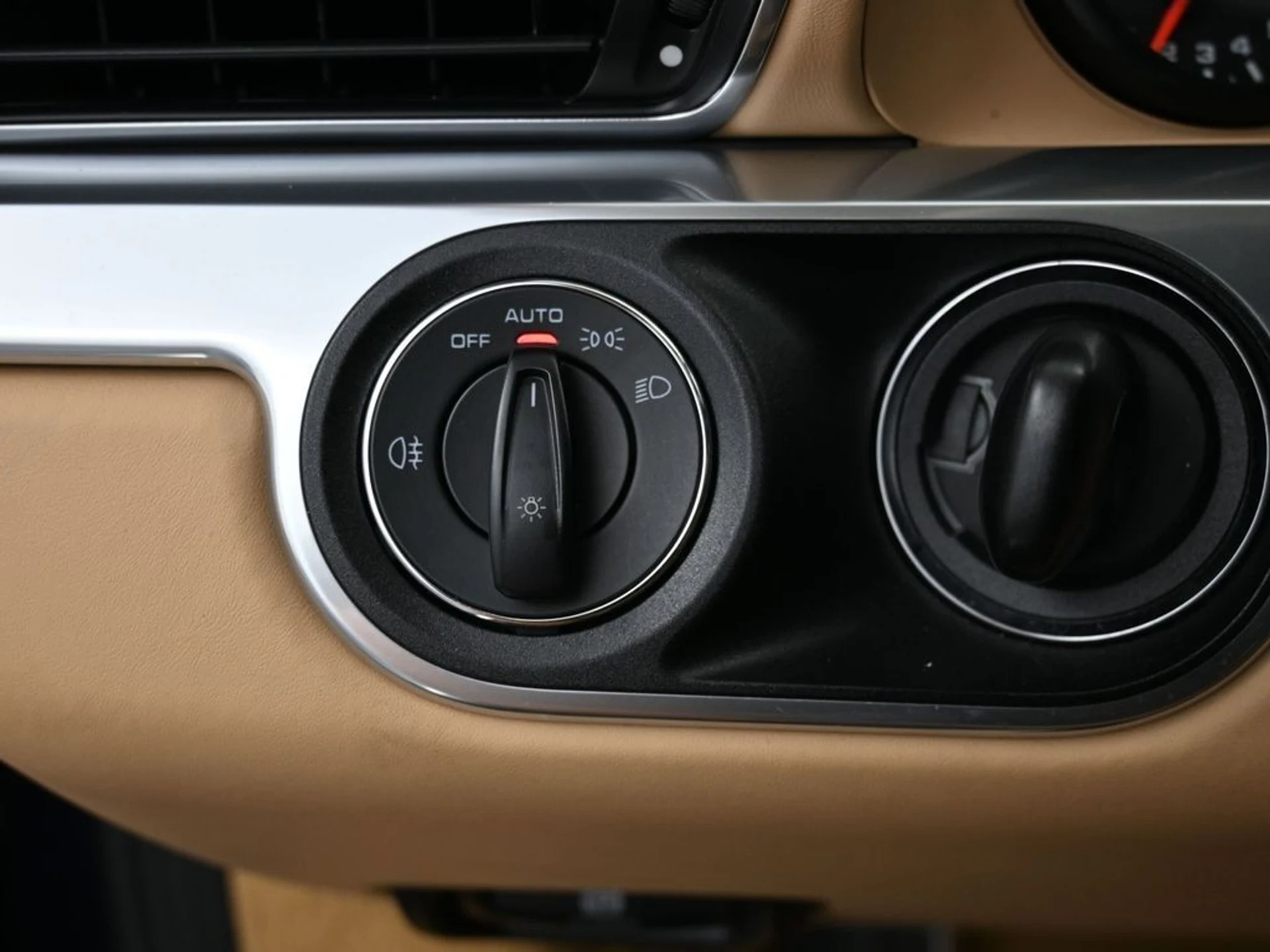 mph021_4080543756_7c2e2215ac7135857c95bd2ef5f9b4b2_95eb7ee609