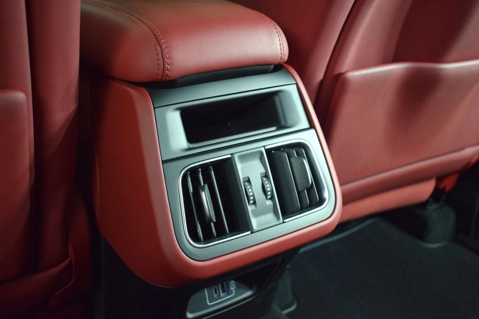 mph021_4084500376_39bf0604aceb58d215c0ae7ecb7b2798x_f71f18a717