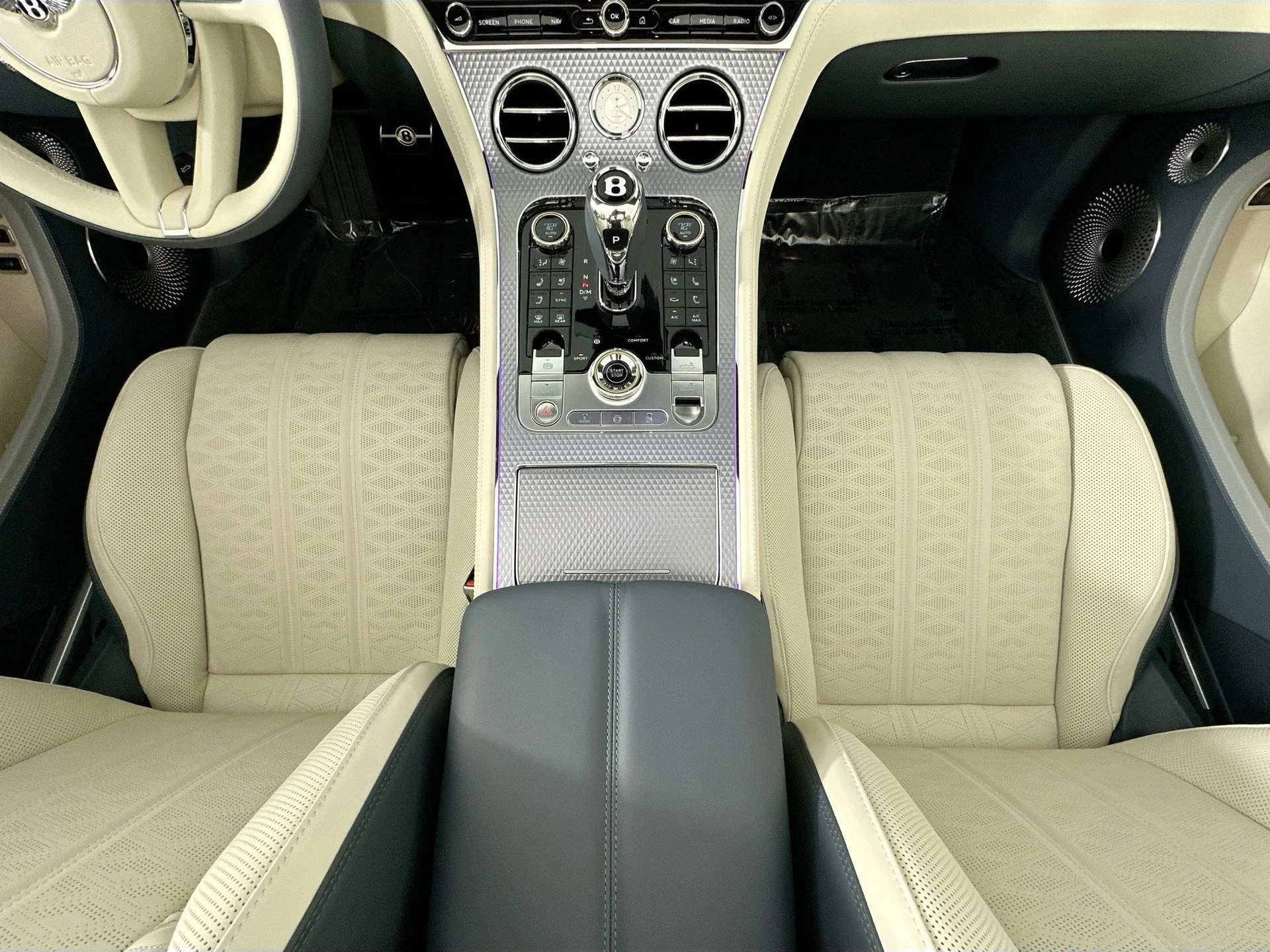 mph021_4088383035_22_b11c1380a6