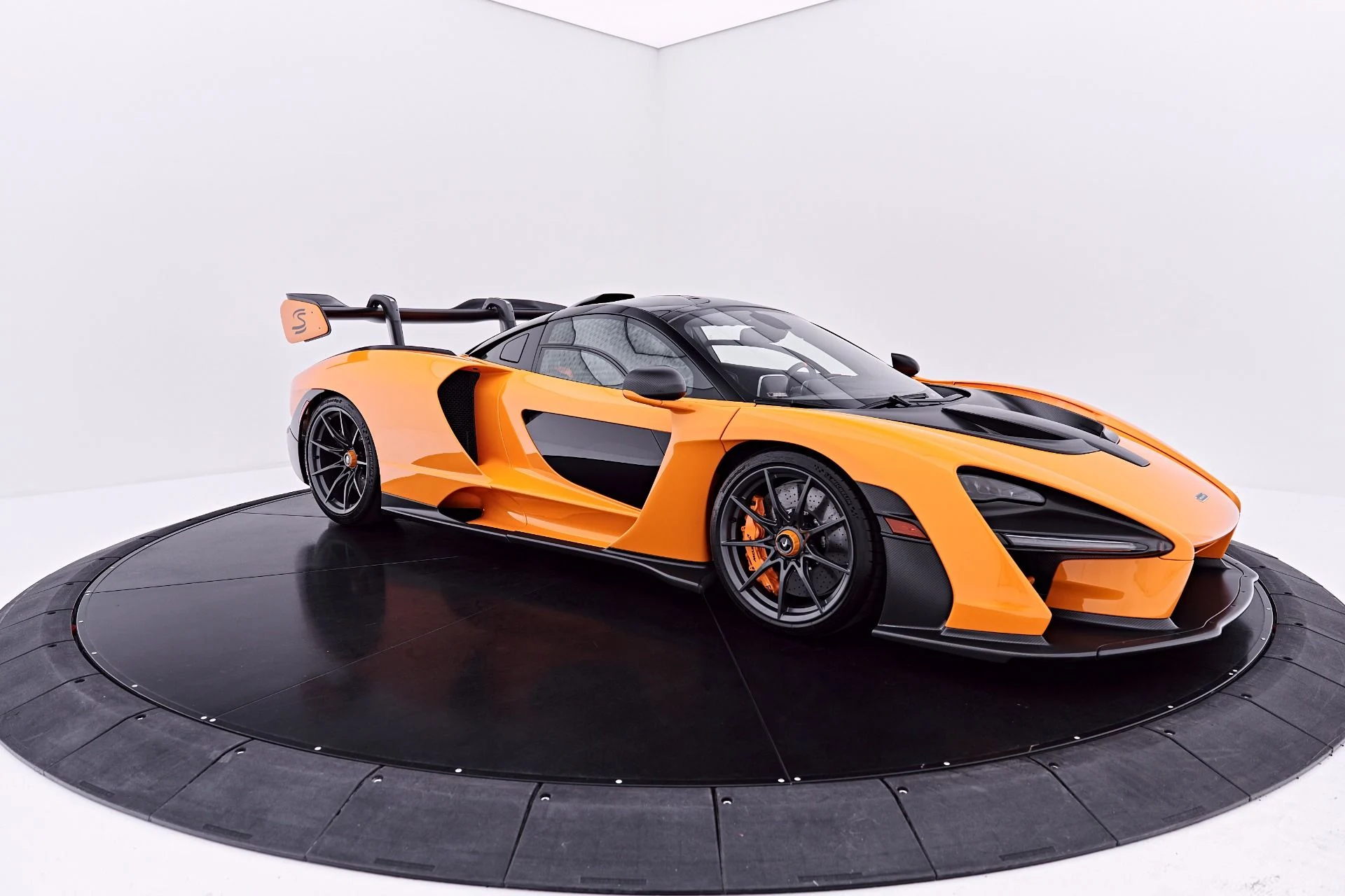 mph021_4090303608_Used_2019_Mc_Laren_Senna_1783960707_3ab416609f