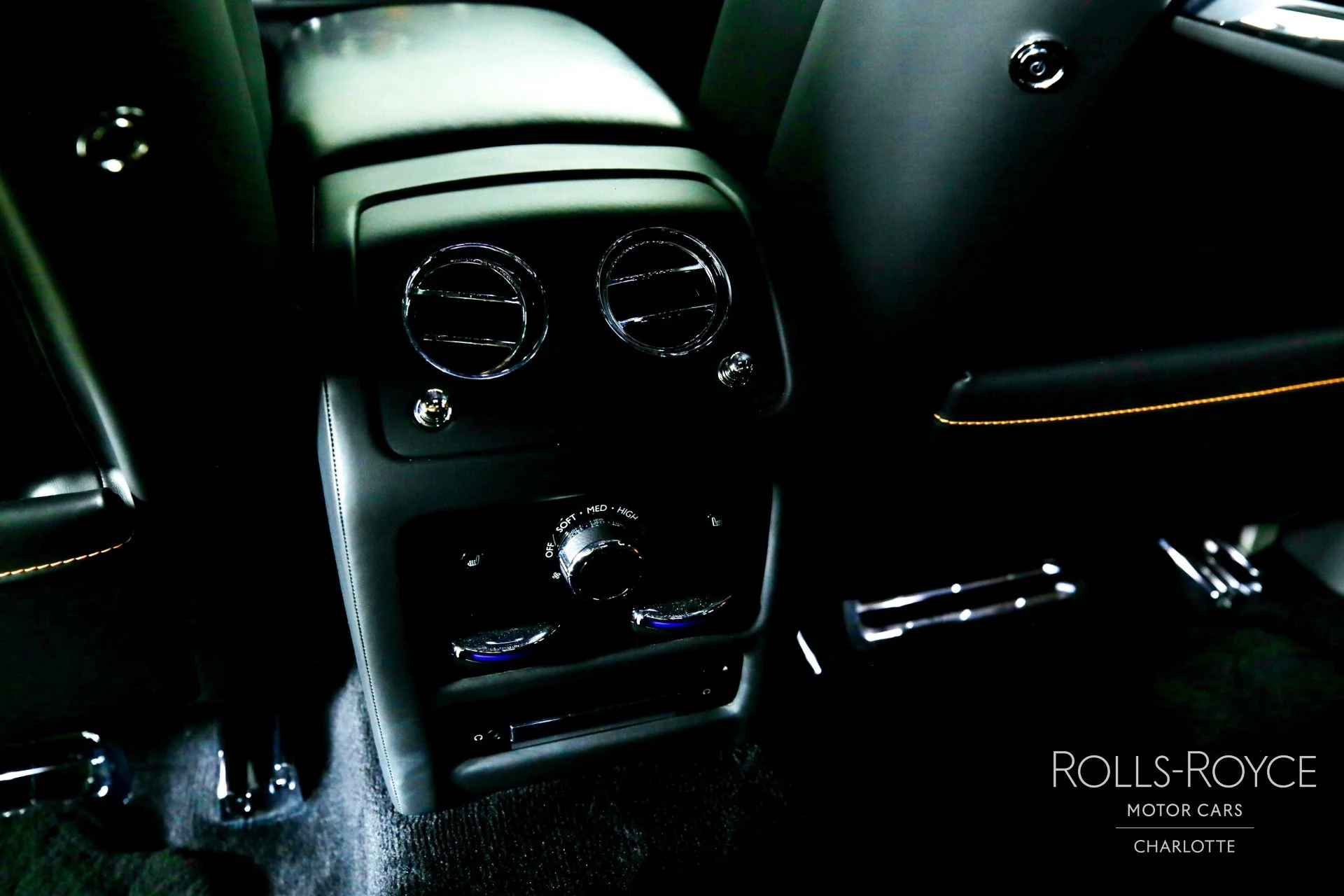 mph021_4090801251_Used_2021_Rolls_Royce_Ghost_1760810069_18b6d45259
