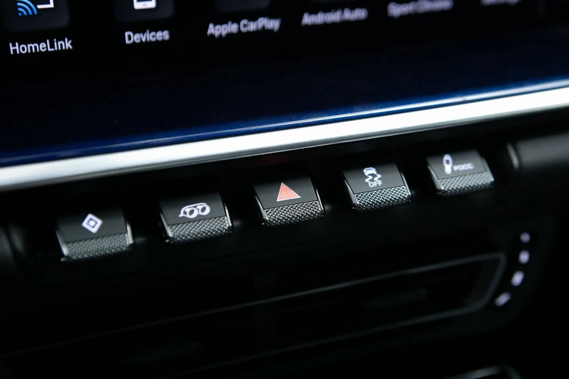 mph021_4095239646_f5849636c97cd4d7efb337cbb4a7d69ax_a4cd624079