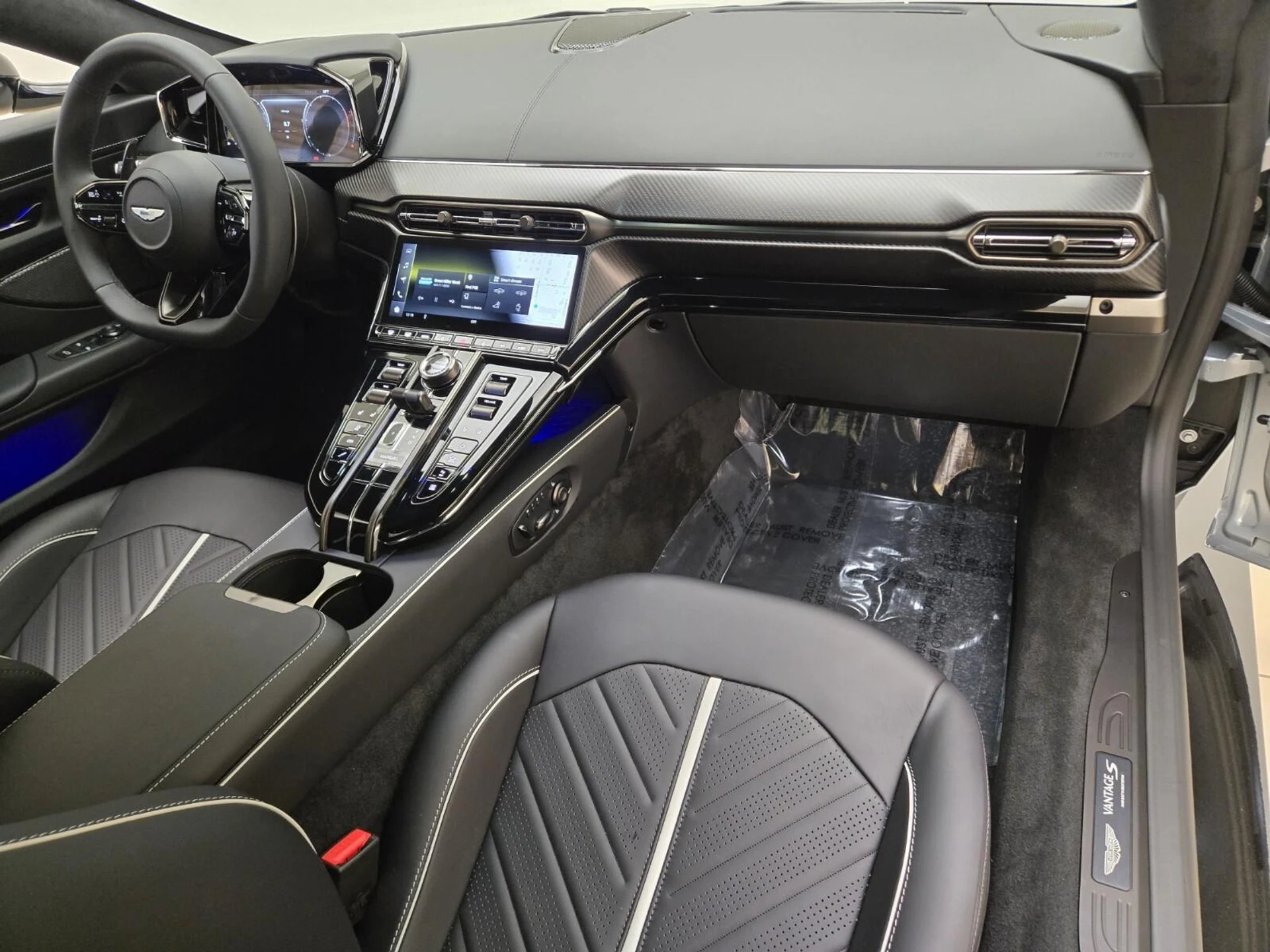 mph021_4099336469_New_2026_Aston_Martin_Vantage_S_1778909016_18135fcd78