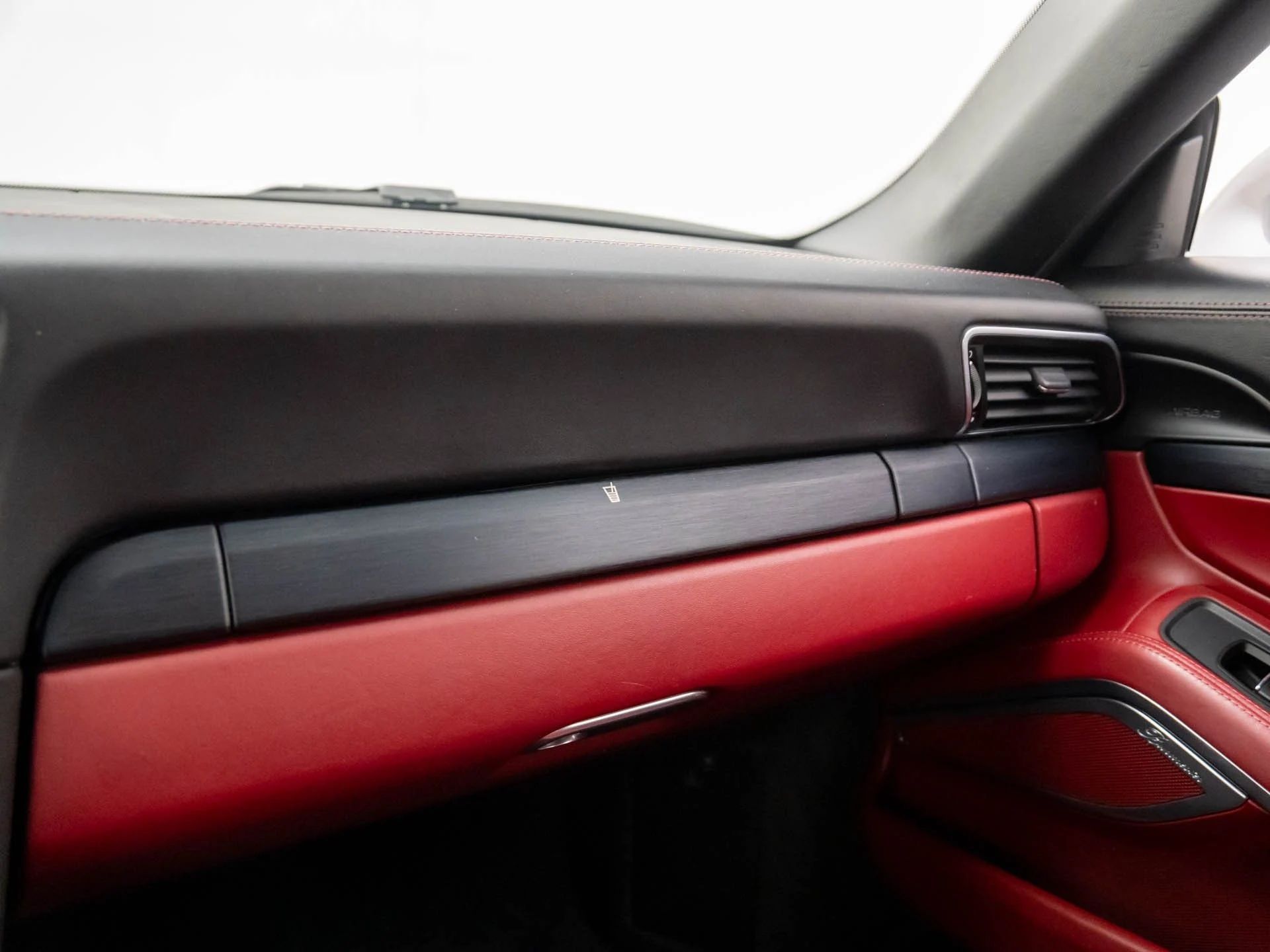 mph021_4101498305_3fa7c27f4ae4da72af9864aa41b2d97ax_ad7ea466e5