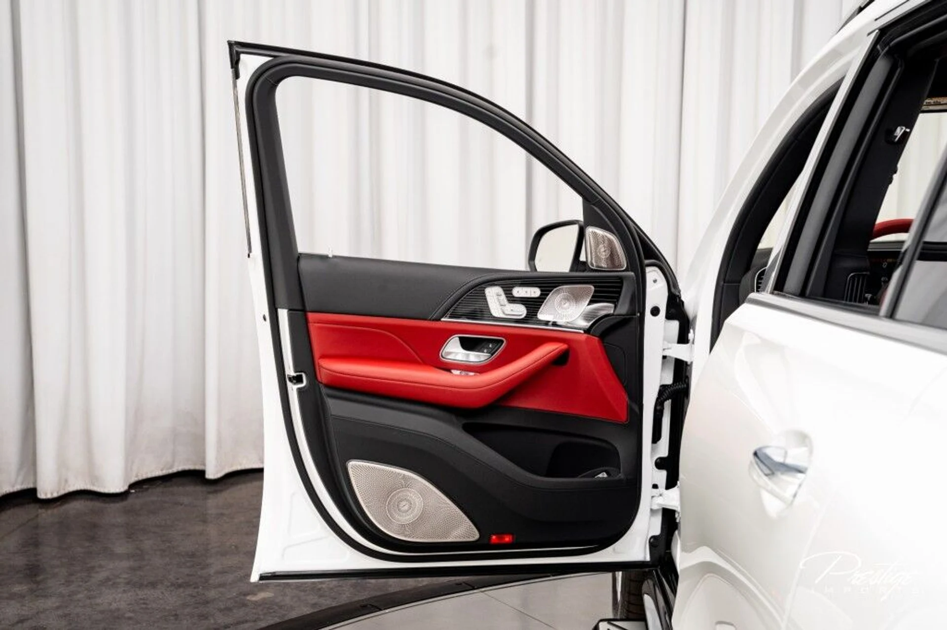 mph021_4102572076_efc1d6d8ef31f41198a512b4b8f8d9c9_f23e487559