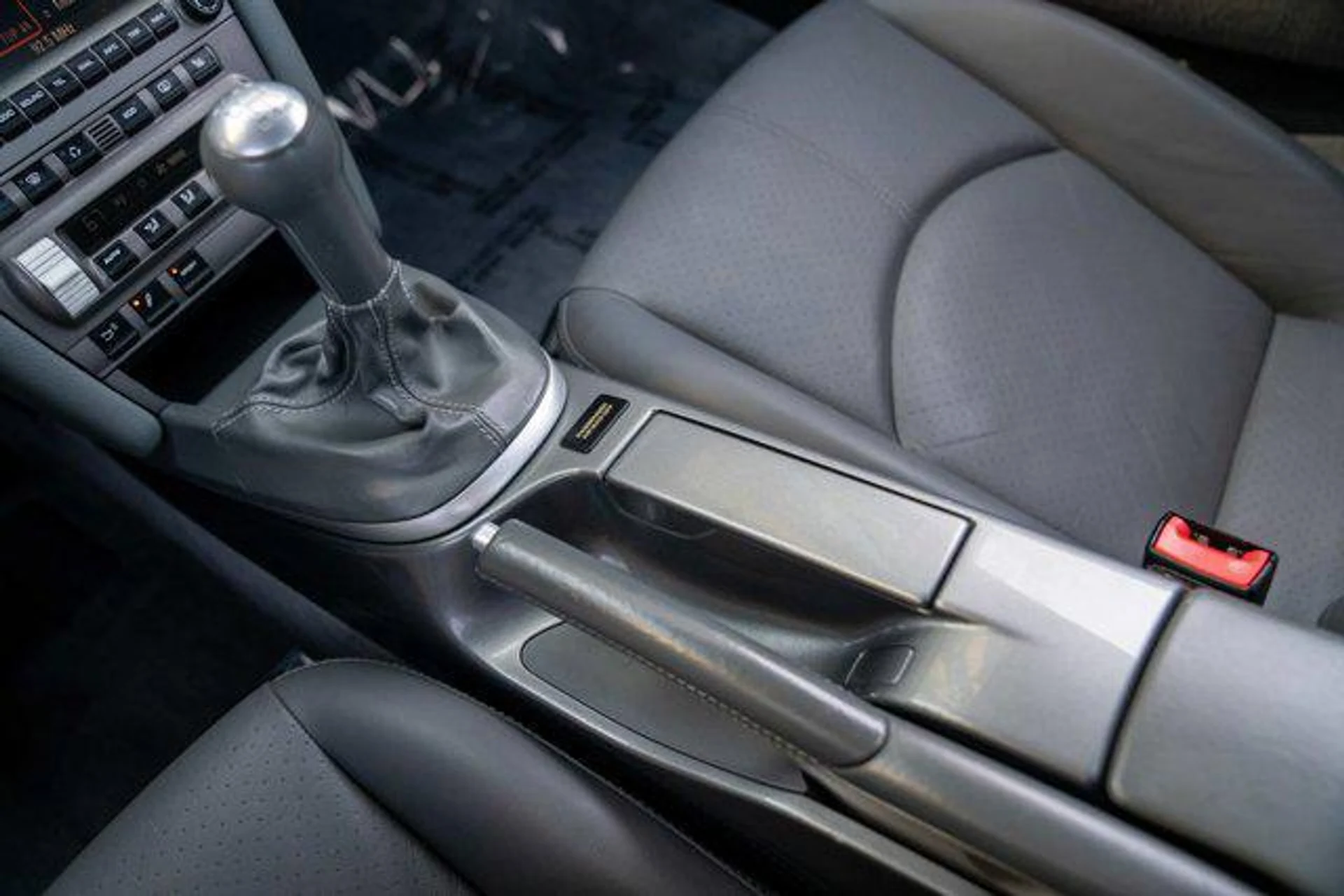 mph021_410558660_rguu_VB_0_H5oh_Xl_U_9l6_N_Eyl4_Wdo_0522479185