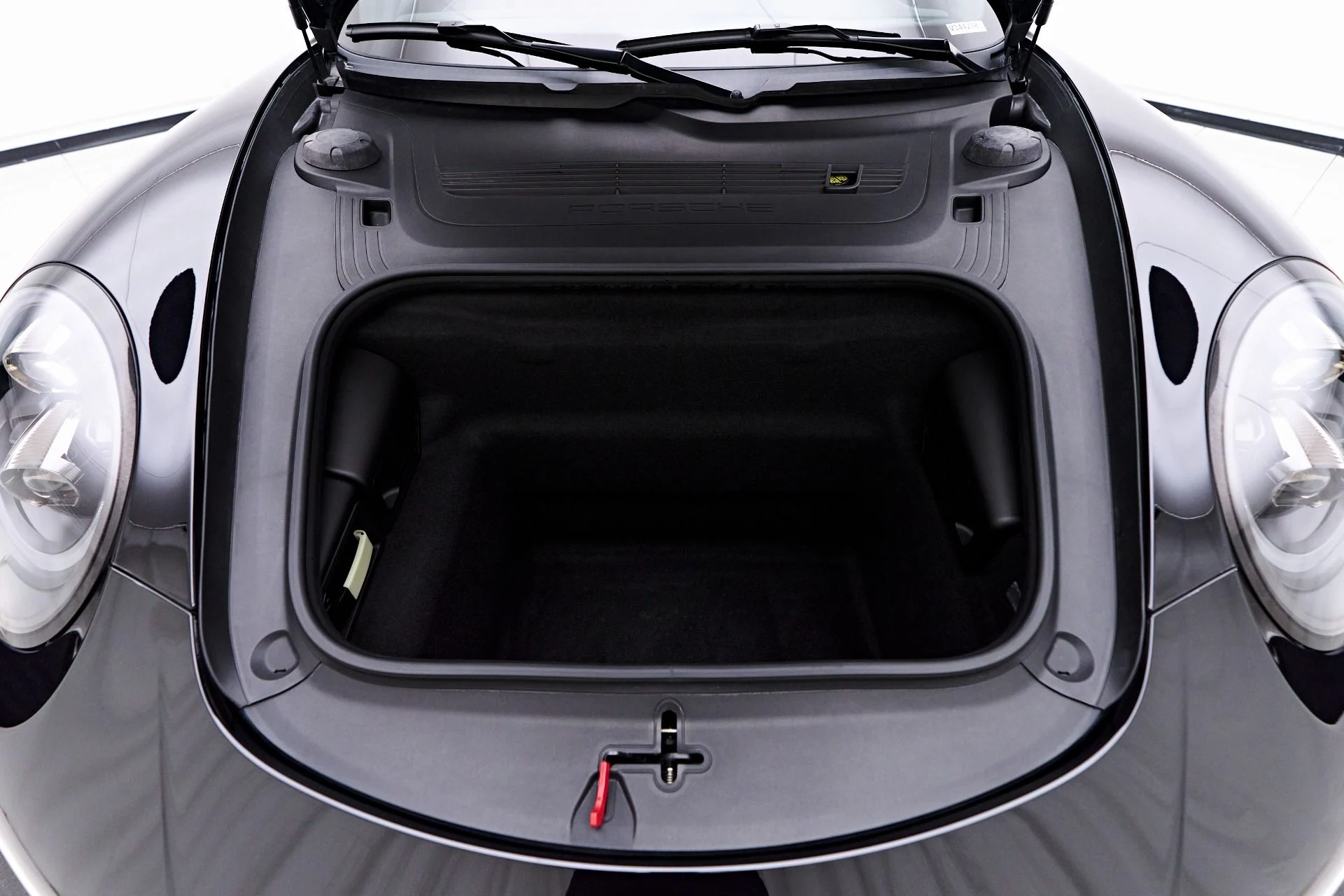 mph021_41110347_Used_2019_Porsche_911_Turbo_1750270685_465911e570