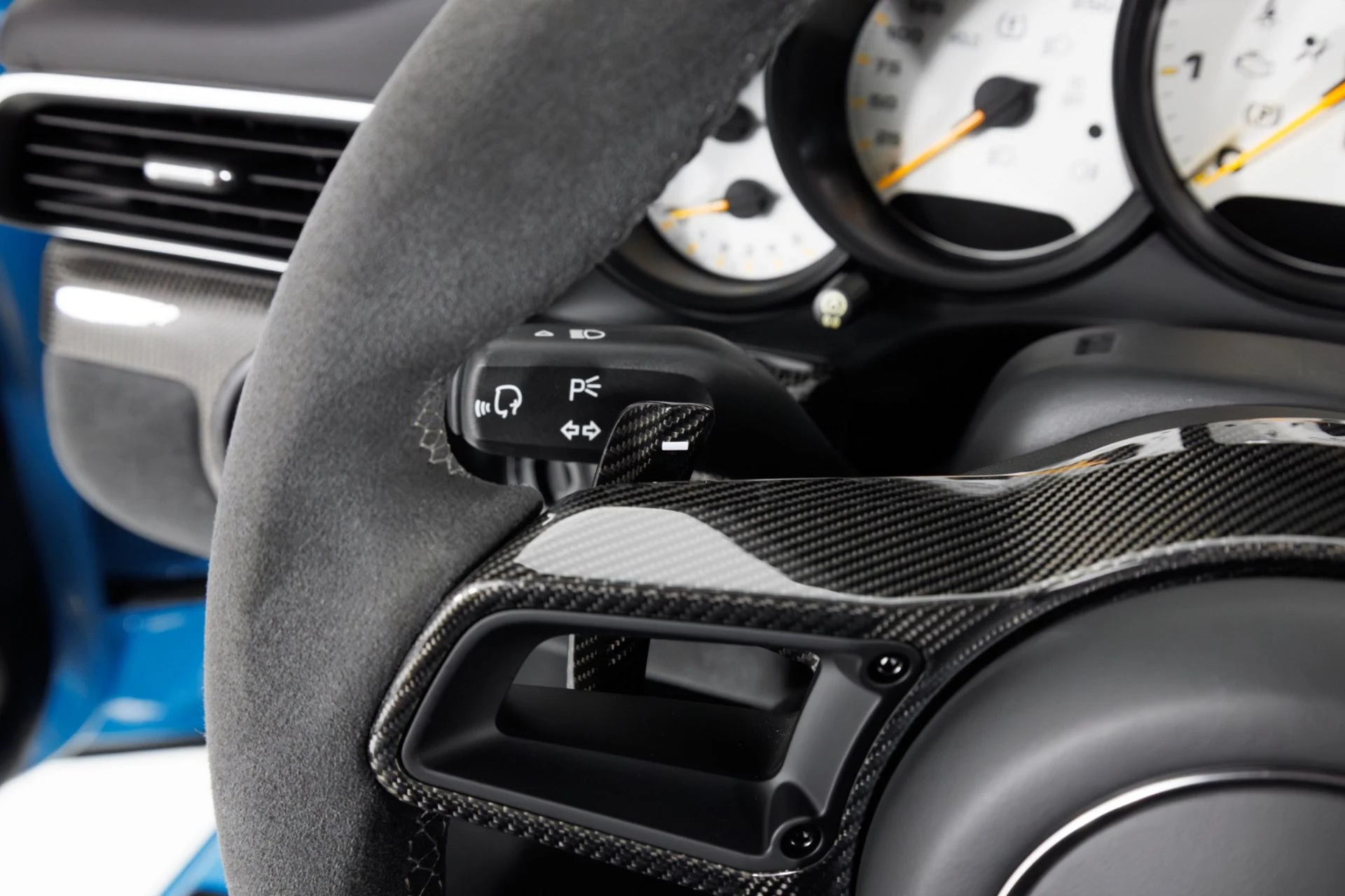 mph021_4111695733_Used_2019_Porsche_911_GT_2_RS_1792013904_0a90d5e2d0